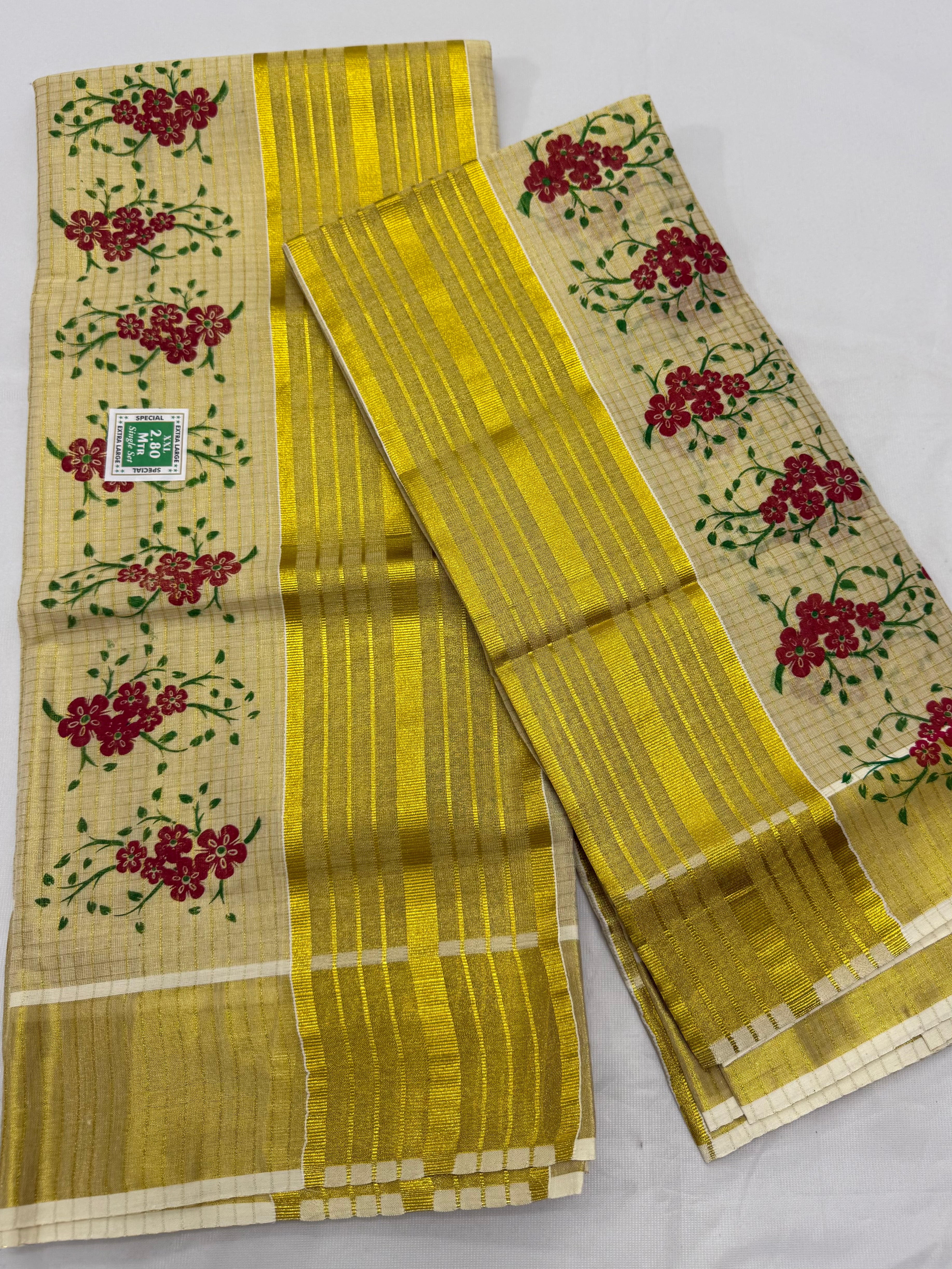 FLORAL CHECKS TISSUE SINGLE SET MUNDU (MUNDUM NERIYATHUM) - 2 X 2.80 MTRS - (CREAM,GOLD)