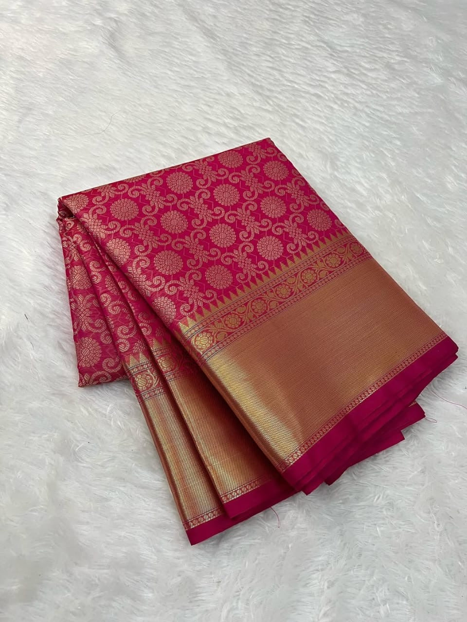 CELEBRITY INSPIRED BANARAS SILK SAREE - RED