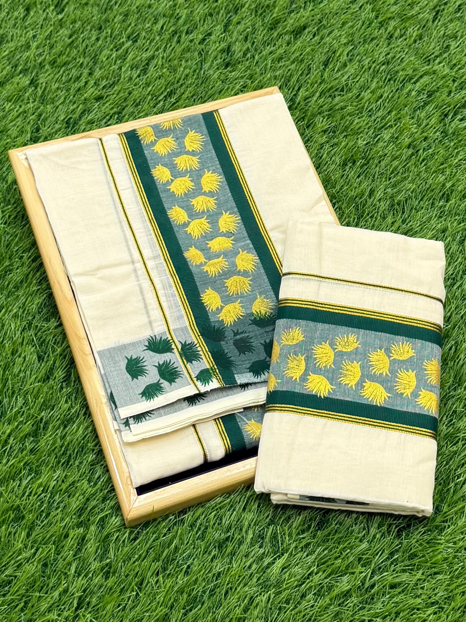 KASAVU COTTON FANCY SINGLE SET MUNDU (MUNDUM NERIYATHUM) - 2 X 2.80 MTRS - (OFF WHITE)