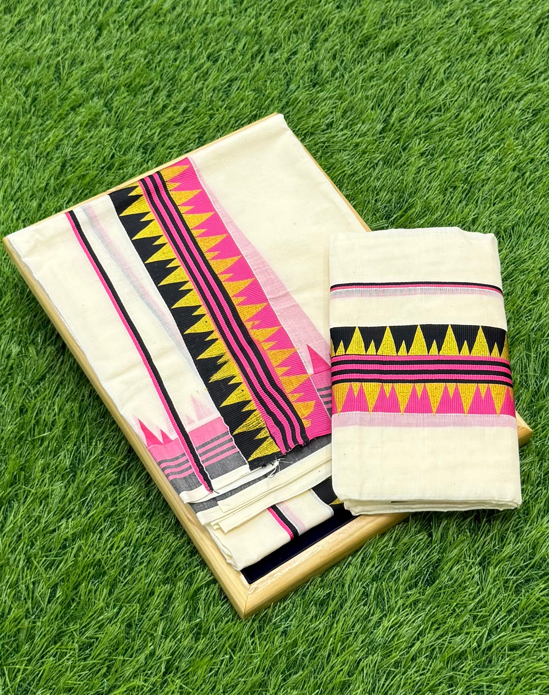 KASAVU COTTON FANCY SINGLE SET MUNDU (MUNDUM NERIYATHUM) - 2 X 2.80 MTRS - (OFF WHITE)