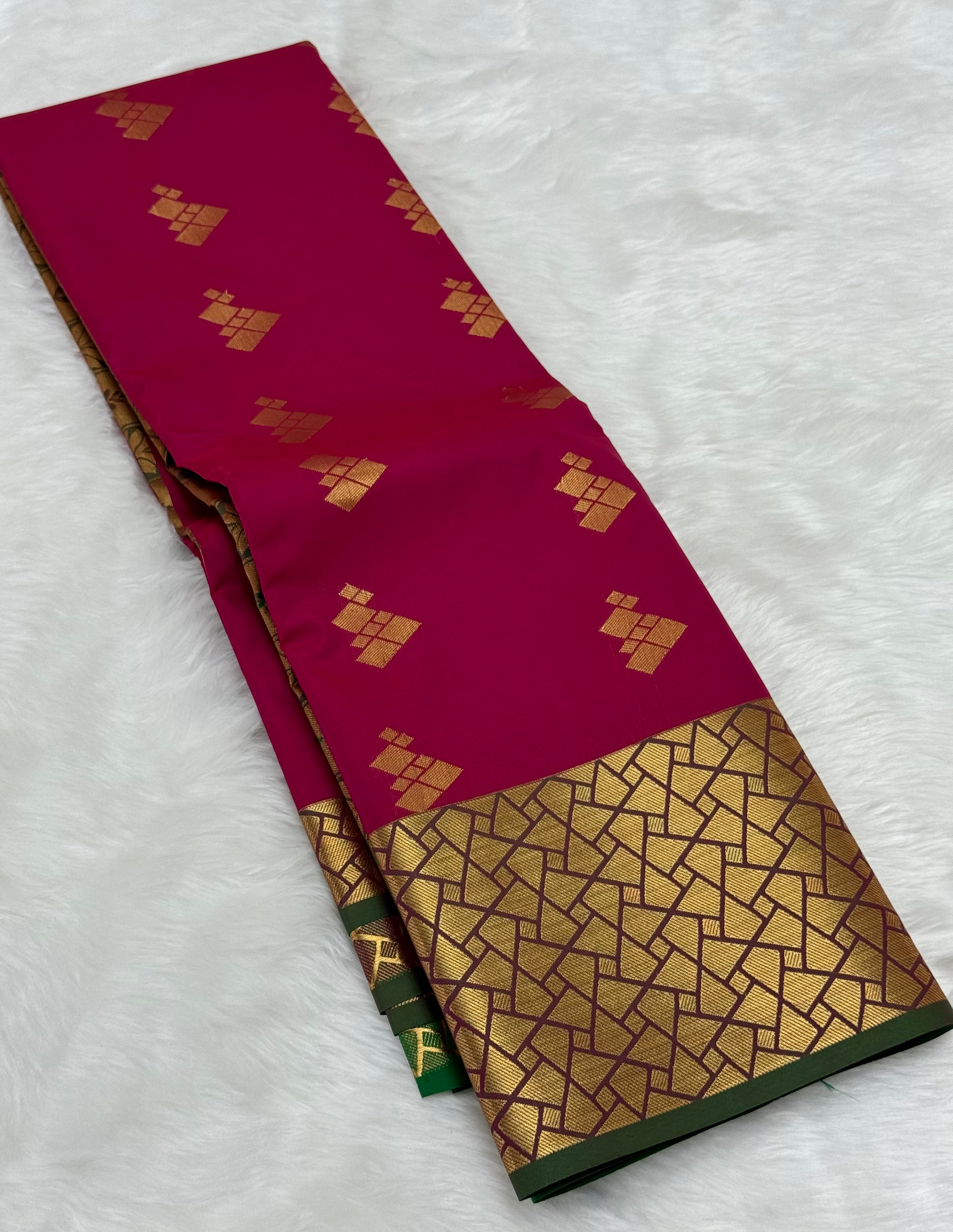 KARUNYA'S SPECIAL SOFT SILK SAREE - MAGENTA