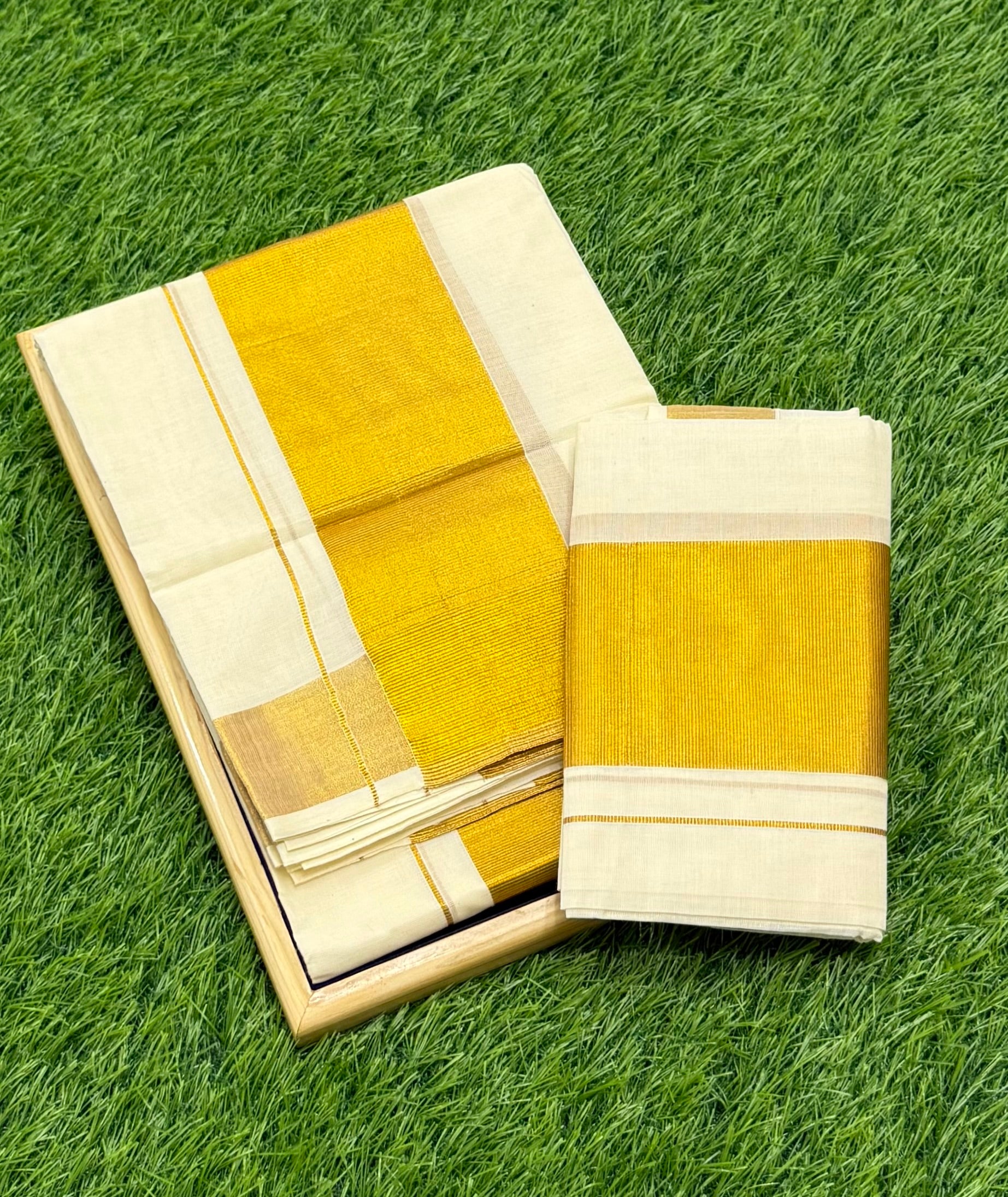 KASAVU COTTON GOLD BORDER DOUBLE SET MUNDU (MUNDUM NERIYATHUM) - 4 X 2.80 MTRS - (OFF WHITE,GOLD)