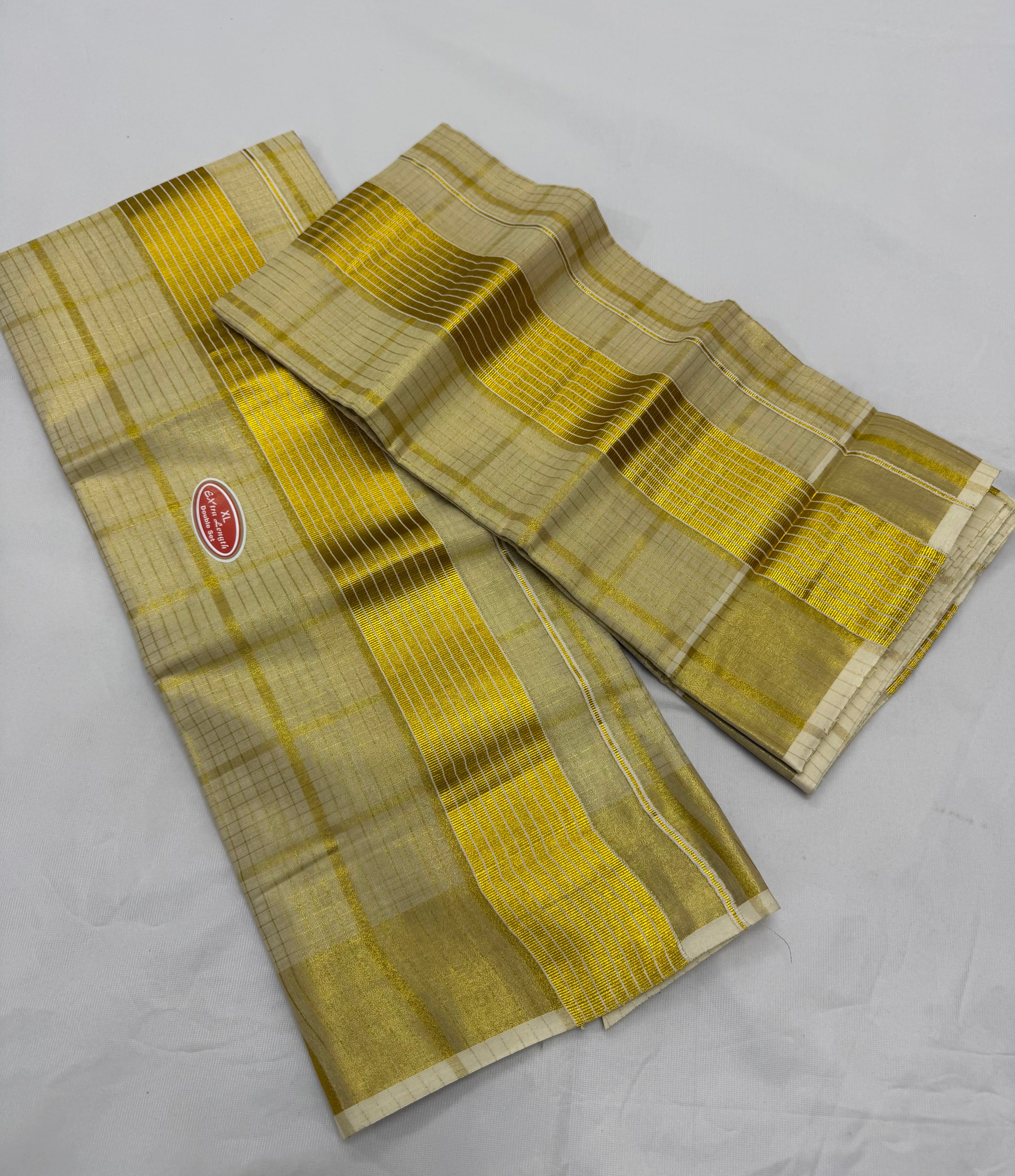 PREMIUM CHECKED TISSUE DOUBLE SET MUNDU (MUNDUM NERIYATHUM) - 4 X 2.80 MTRS - (CREAM,GOLD)