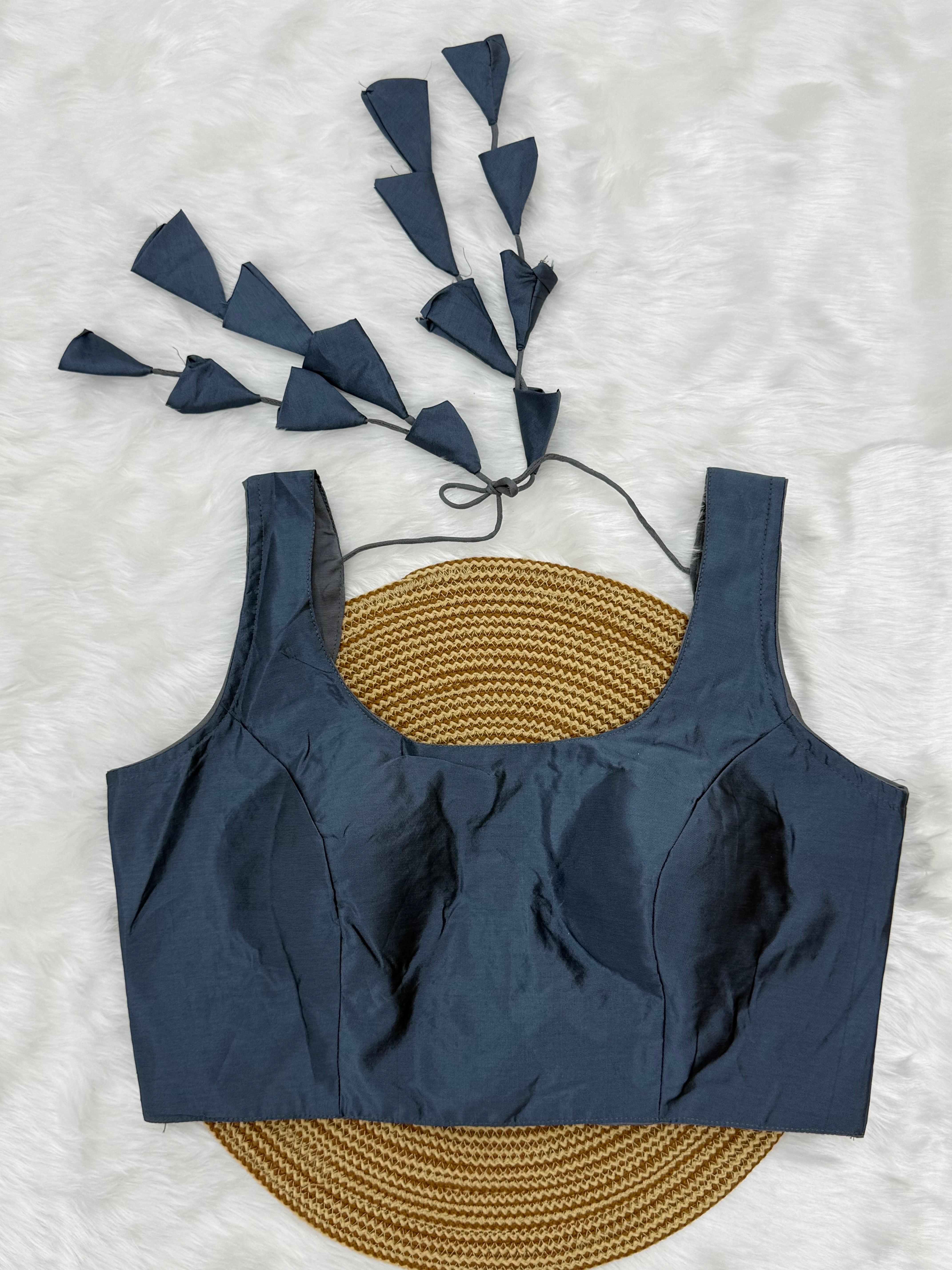 DESIGNER READYMADE SLEEVELESS BLOUSE