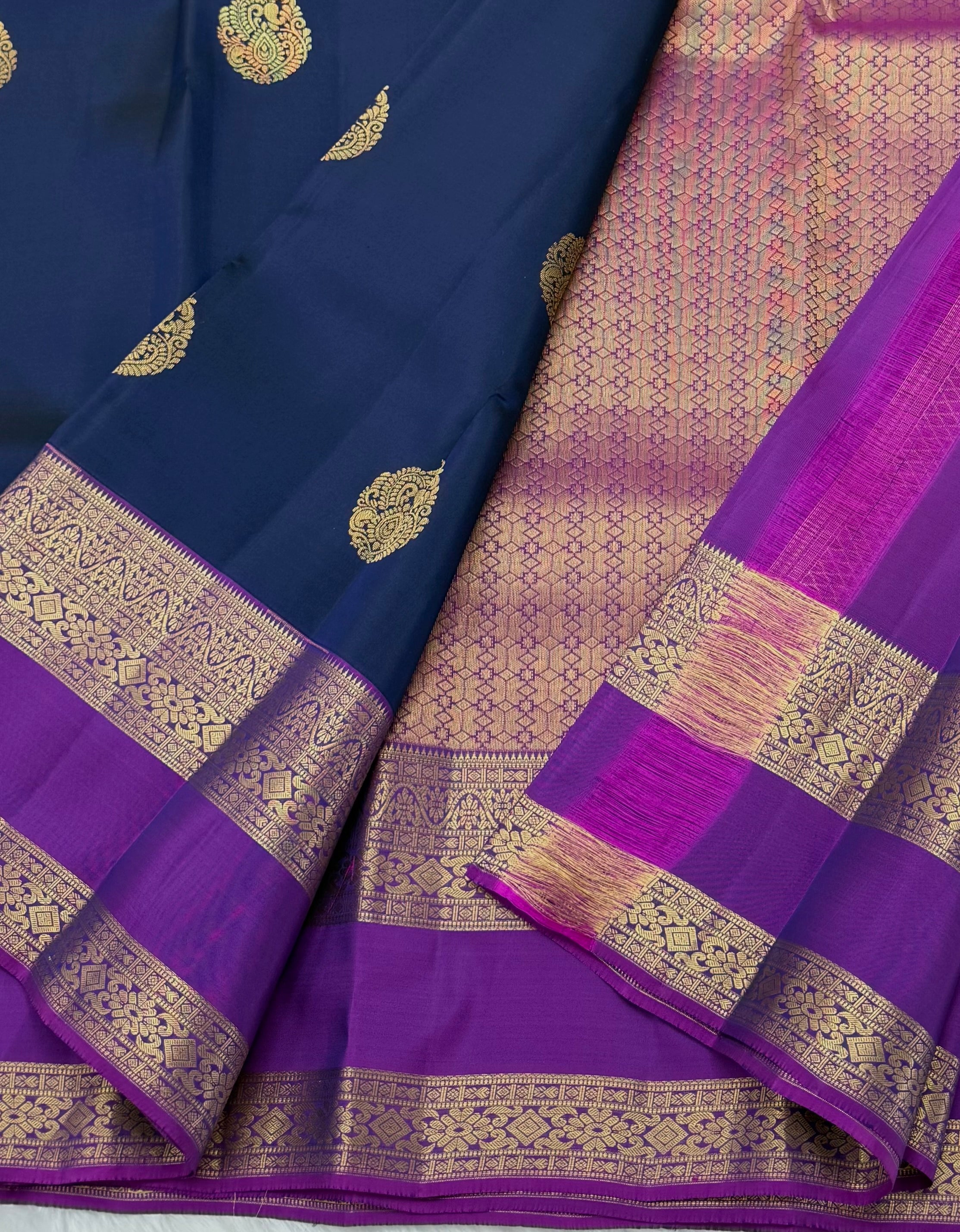 KANCHIPURAM PURE SILK SAREE | SILKMARK® CERTIFIED - NAVY BLUE