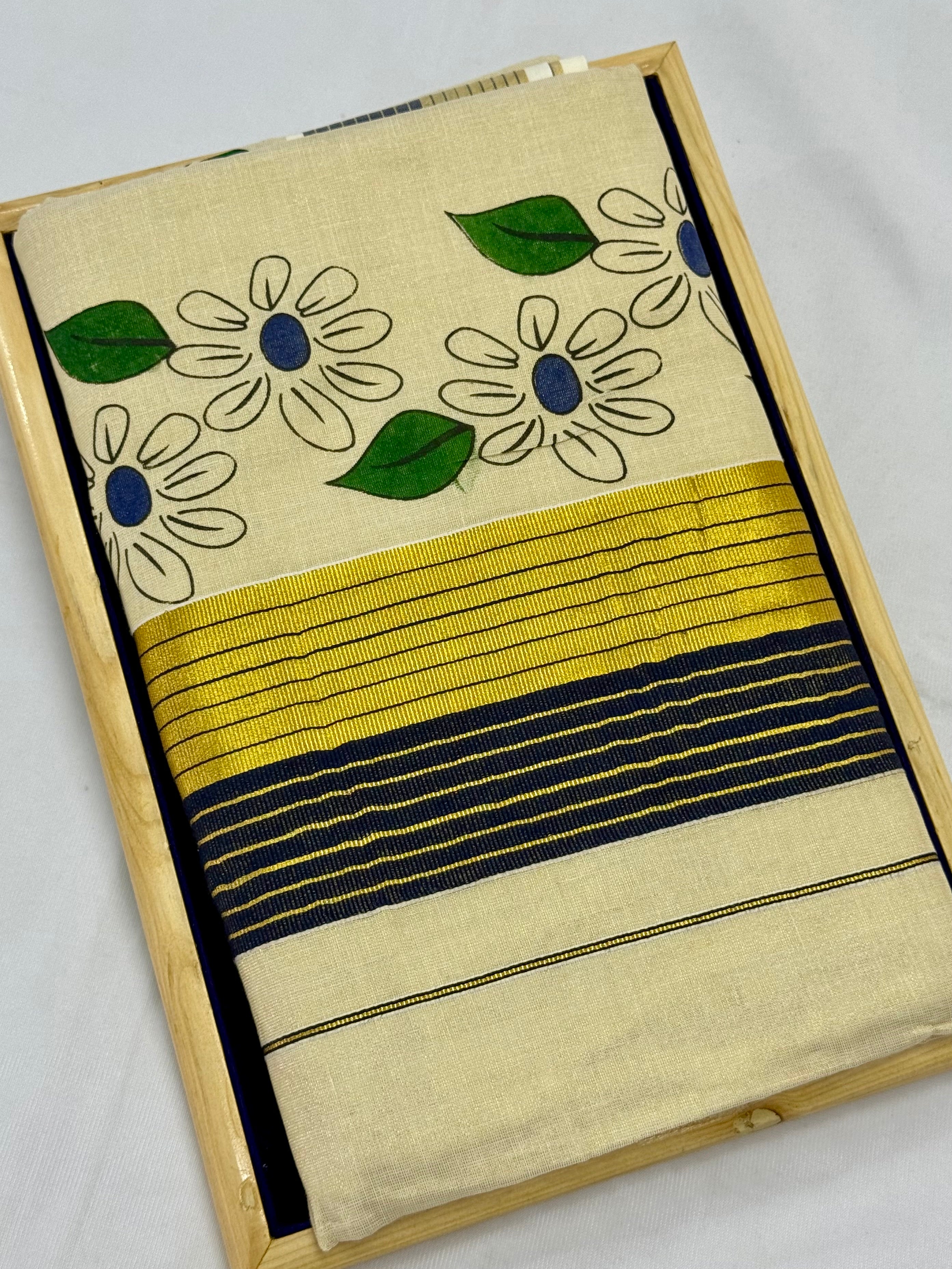 MURAL ART KASAVU TISSUE KERALA SAREE (GOLD,CREAM)