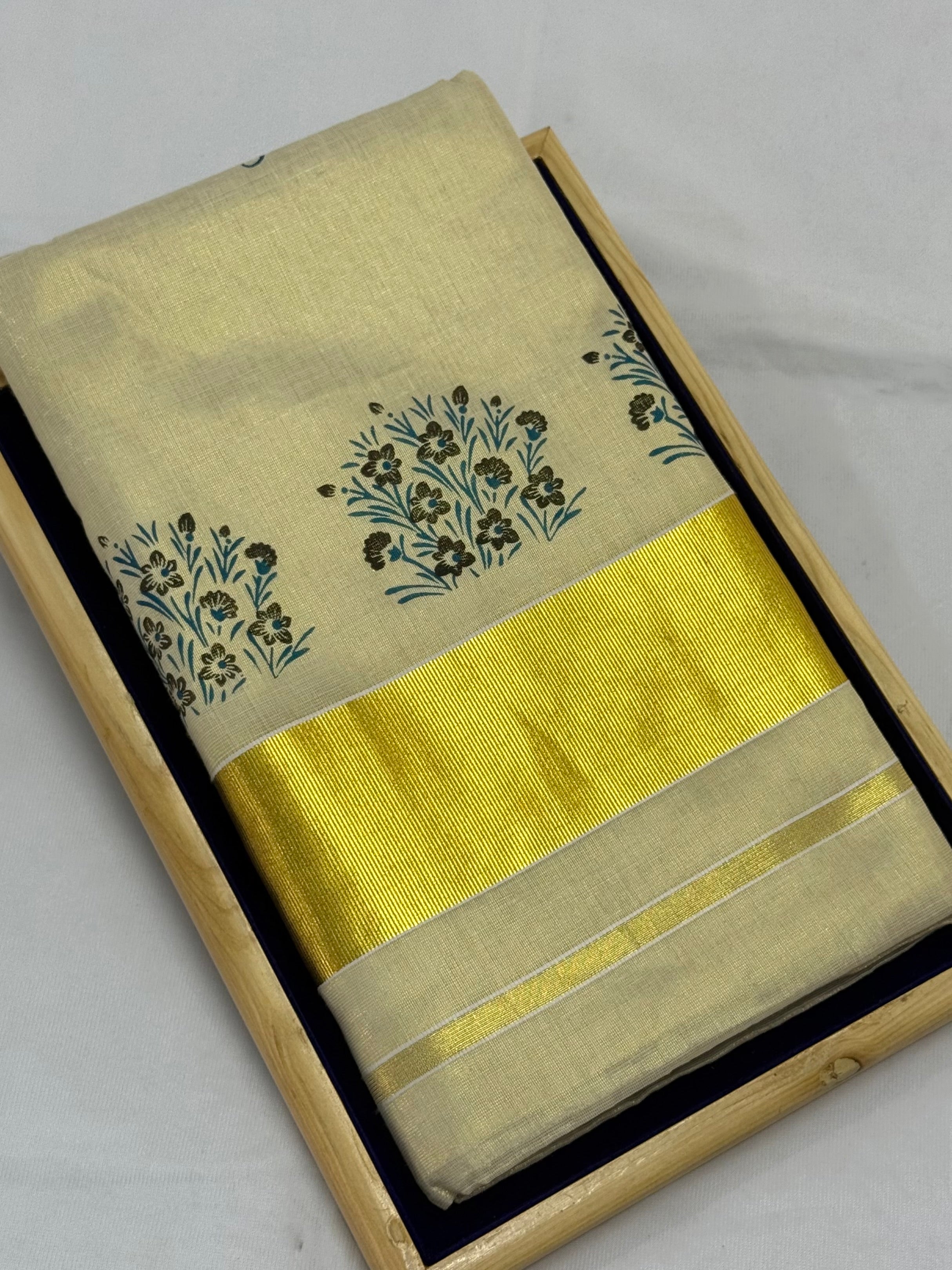 TRADITIONAL TISSUE KASAVU HAND PAINTED SAREE - (GOLD,CREAM)