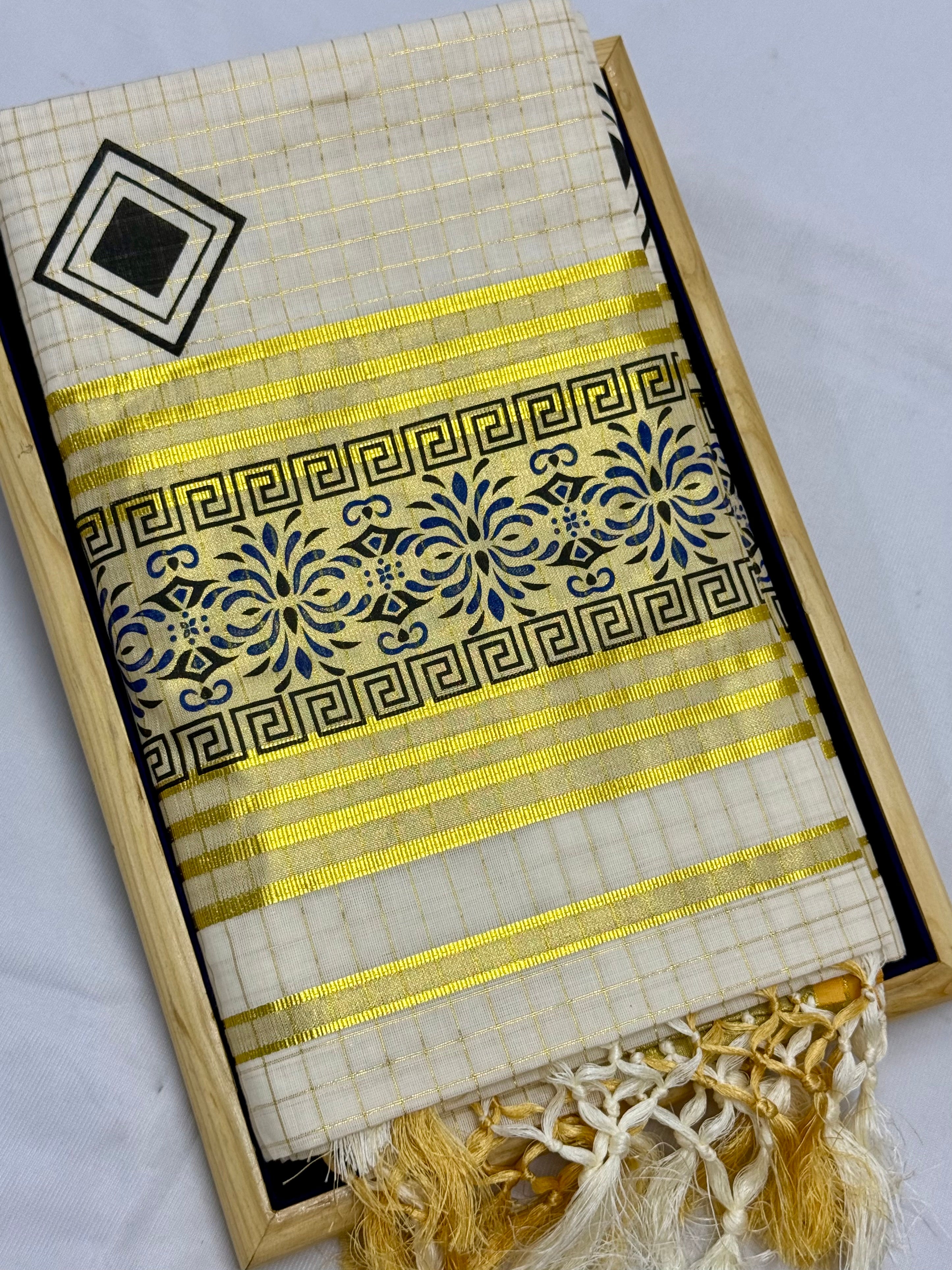 TRADITIONAL PRINTED KASAVU TISSUE CHECKED SAREE (OFF WHITE,GOLD,BLACK)