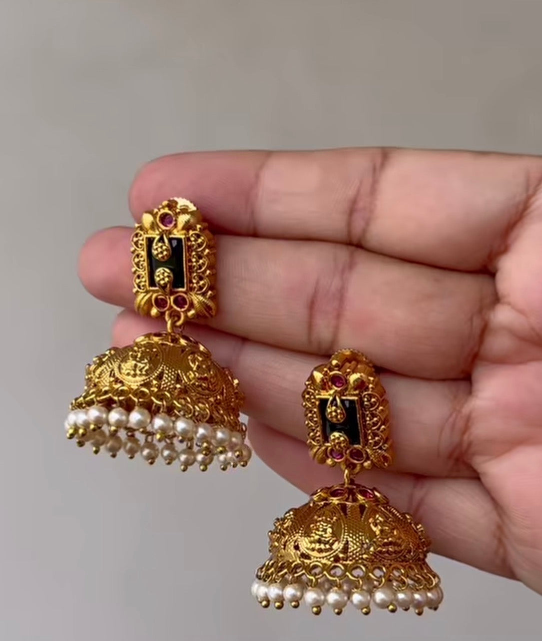 PREMIUM AND STUNNING JHUMKAS