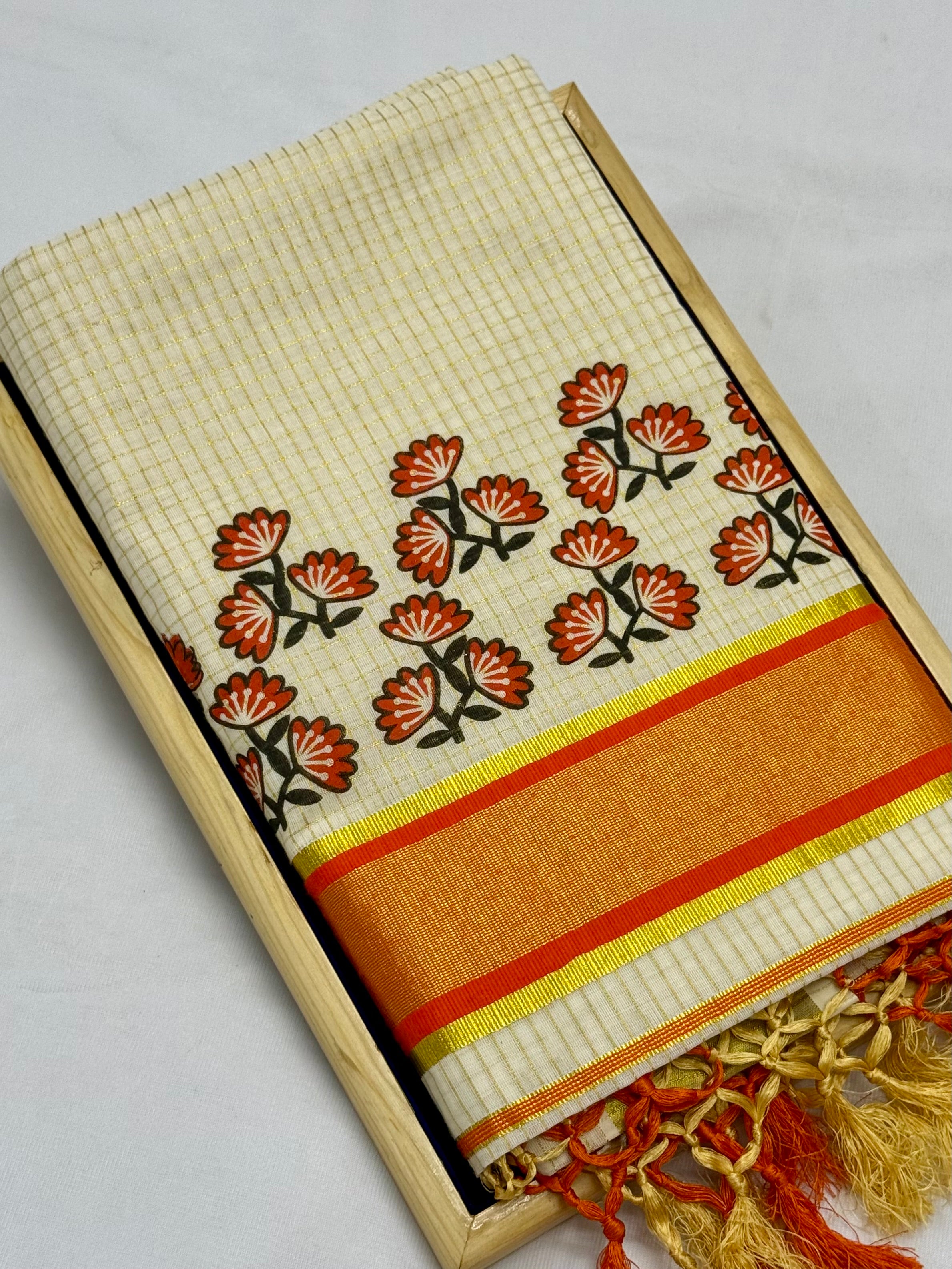 TRADITIONAL PRINTED KASAVU TISSUE CHECKED SAREE (OFF WHITE,GOLD,RED)