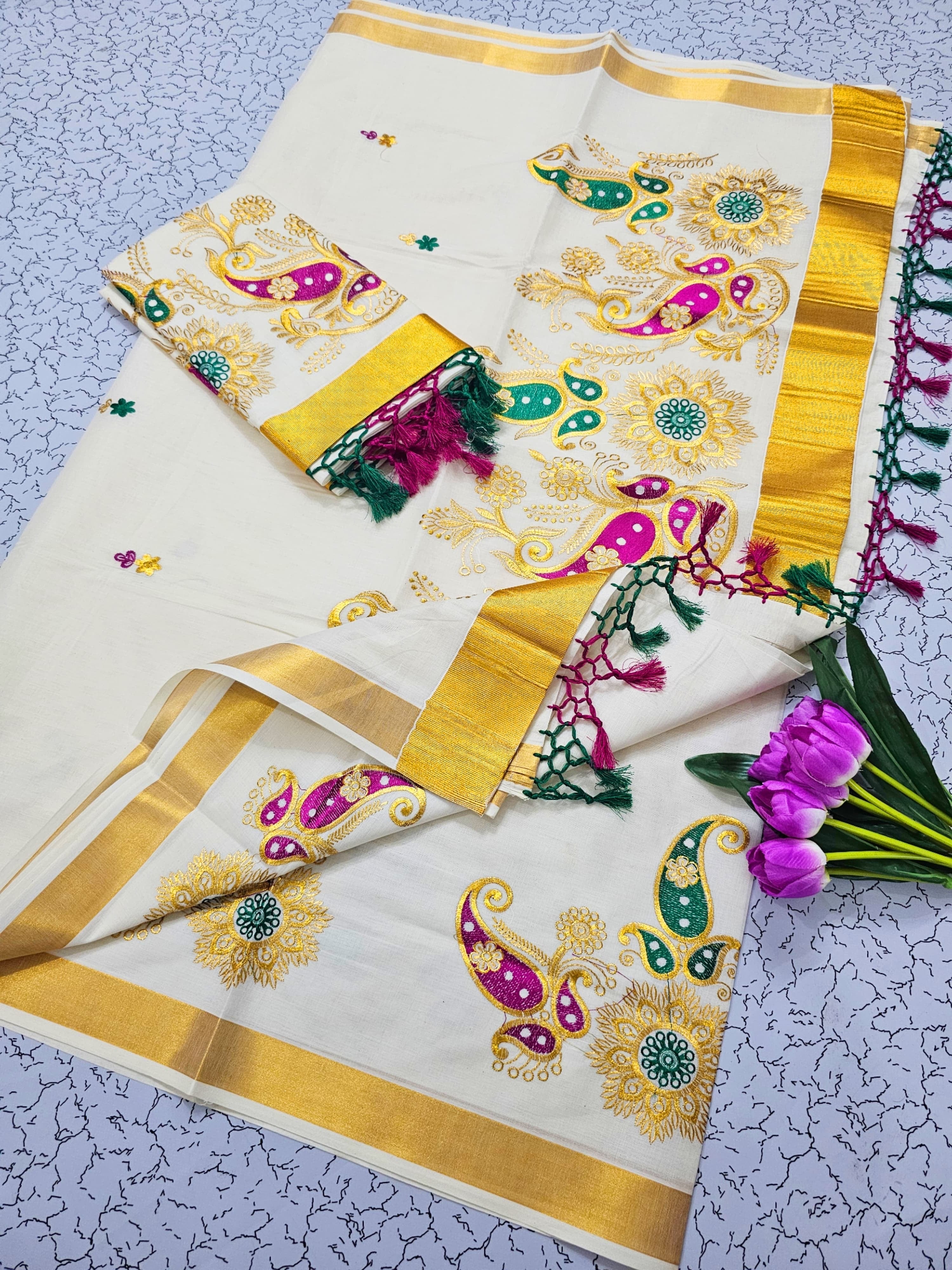KERALA KASAVU EMBROIDERED COTTON SAREE (GOLD)