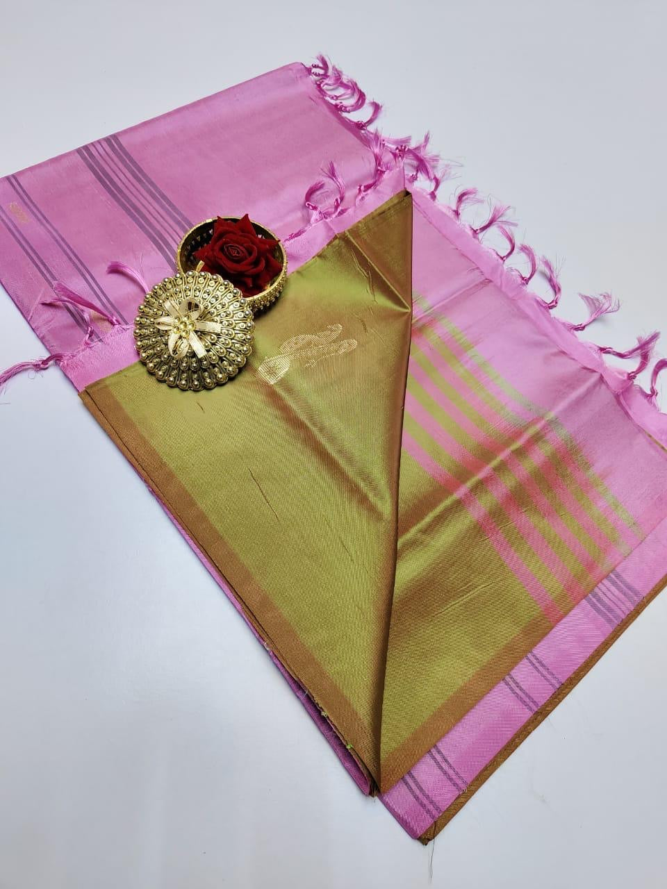 PREMIUM HANDLOOM BANANA PITH SILK SAREE - OLIVE GREEN
