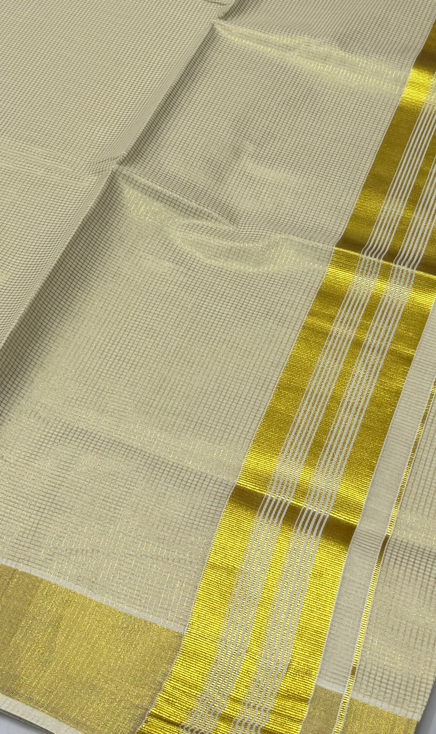 CHECKED KERALA KASAVU TISSUE SAREE - (GOLD,CREAM)