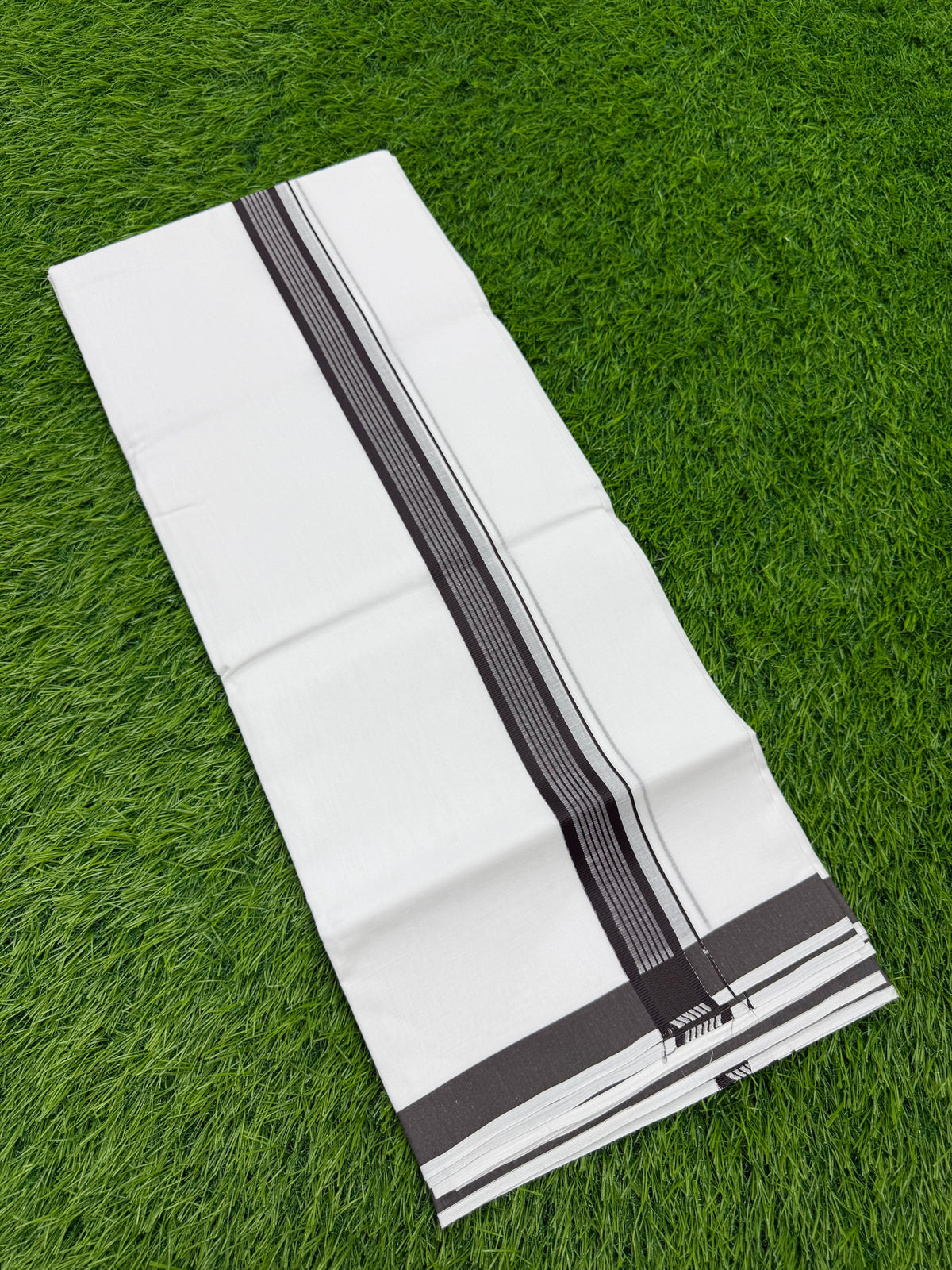MEN'S WHITE DOUBLE DHOTI WITH FANCY BORDER