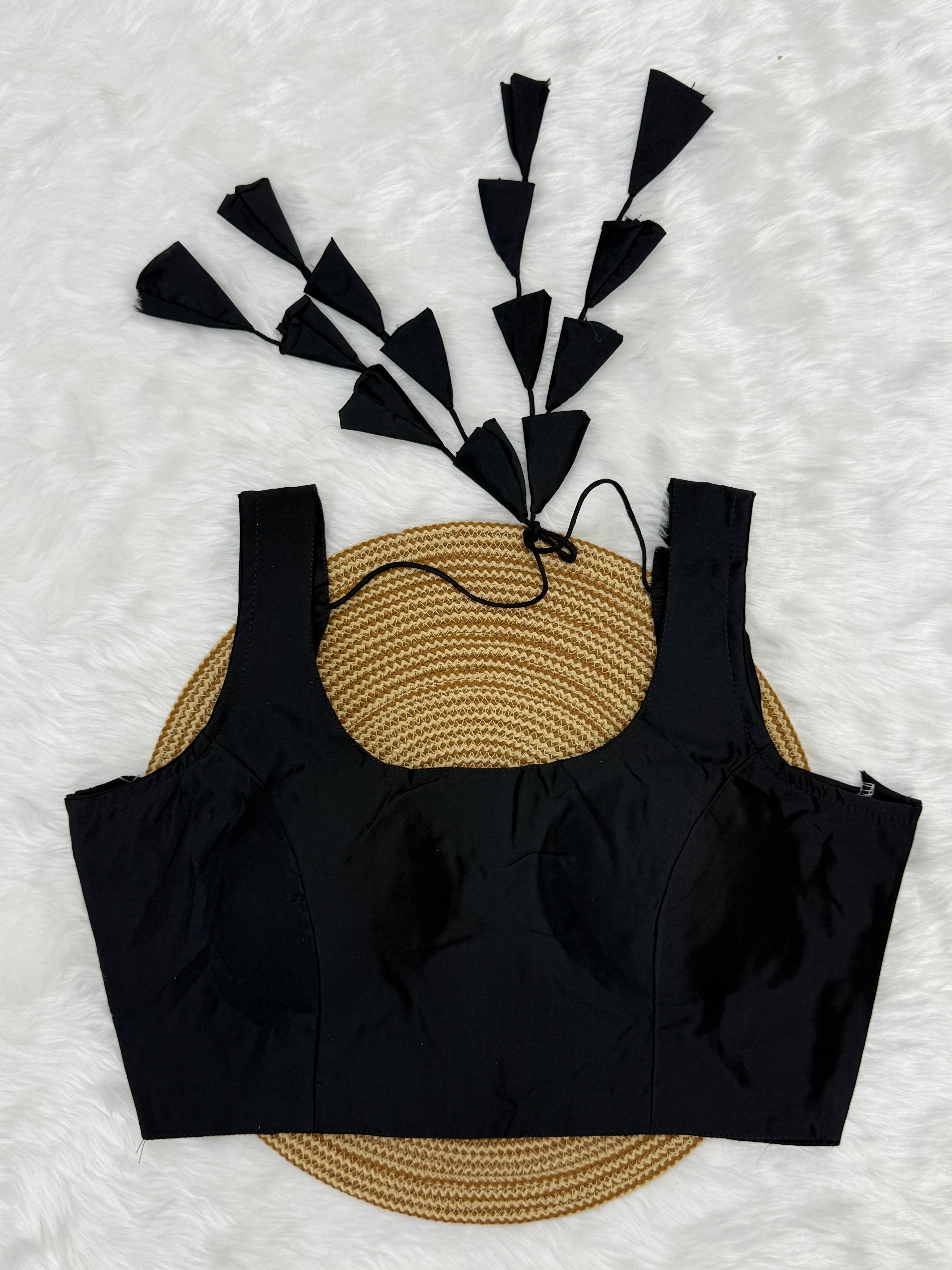 DESIGNER READYMADE SLEEVELESS BLOUSE