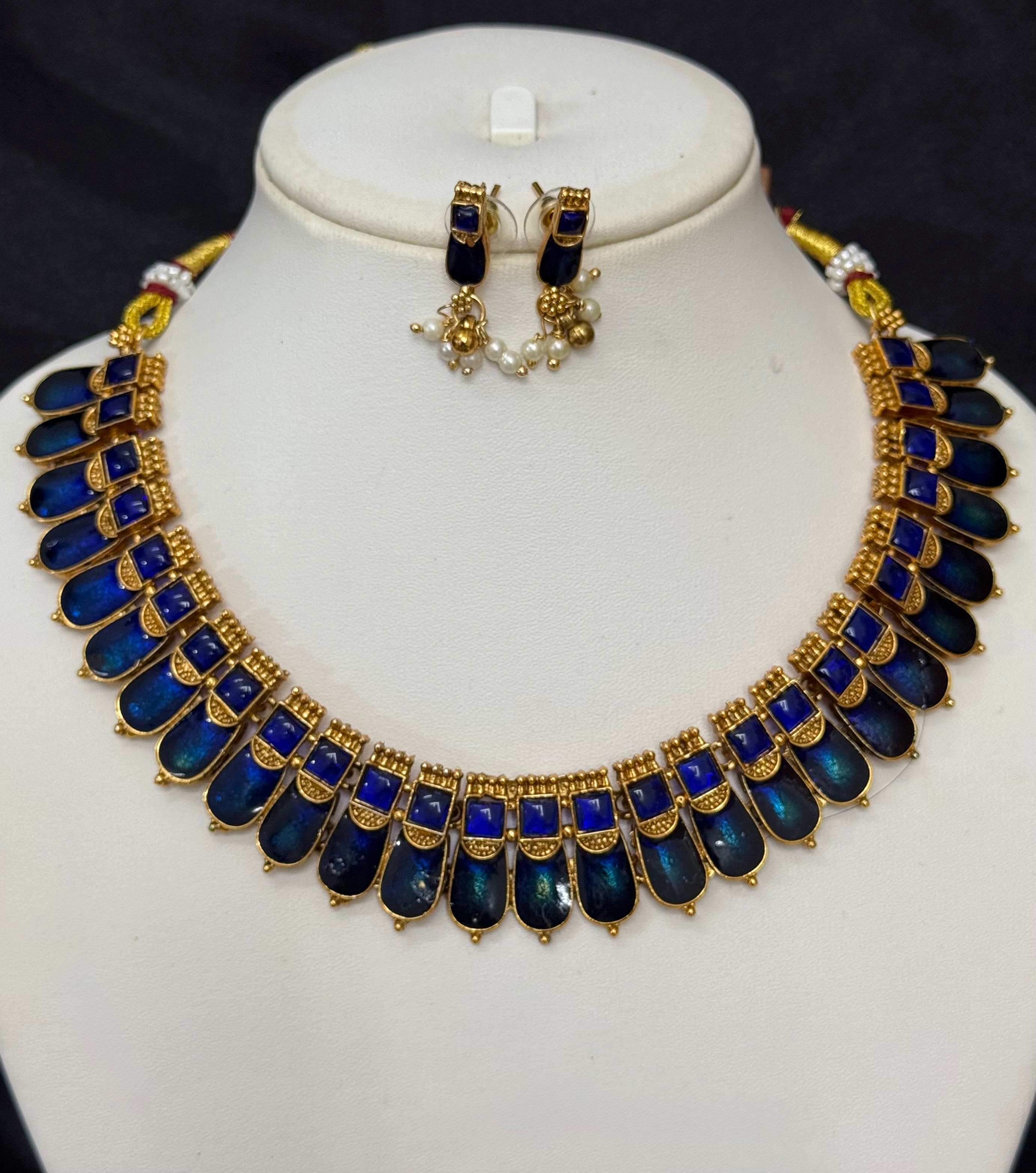 DRISHYA PALAKKA NECKLACE - BLUE