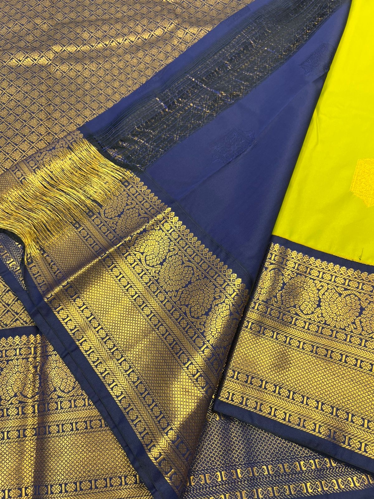 PREMIUM SEMI KANCHI SILK SAREE - YELLOW GREEN