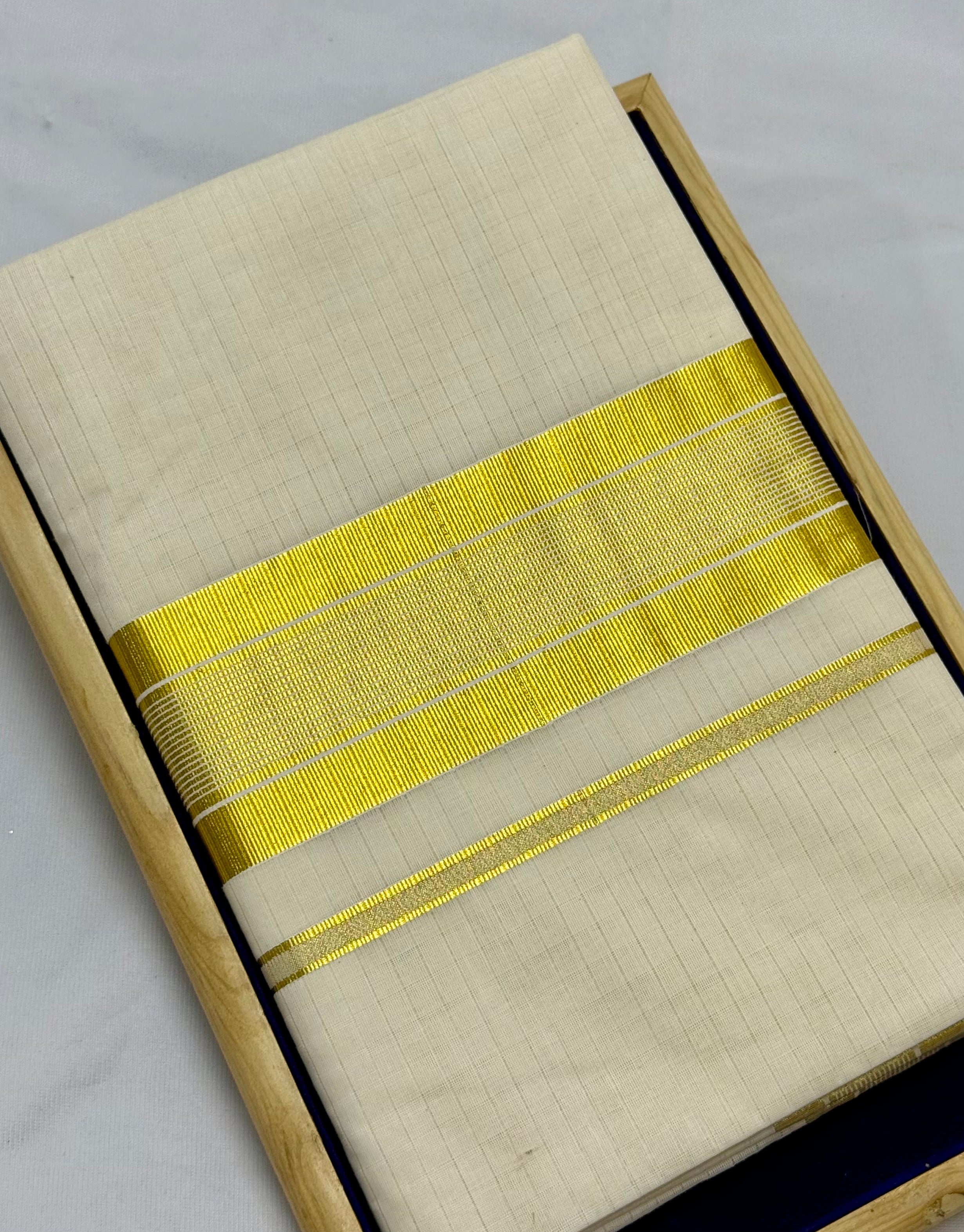 CHECKED KERALA KASAVU TISSUE SAREE - (GOLD,OFF WHITE)