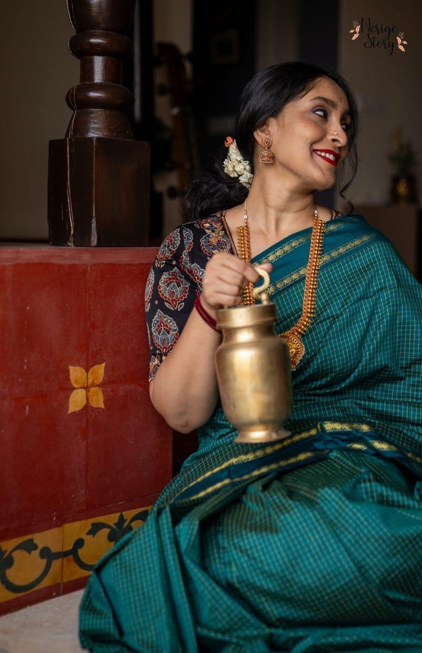 PREMIUM CHECKED COTTON SAREE - TEAL