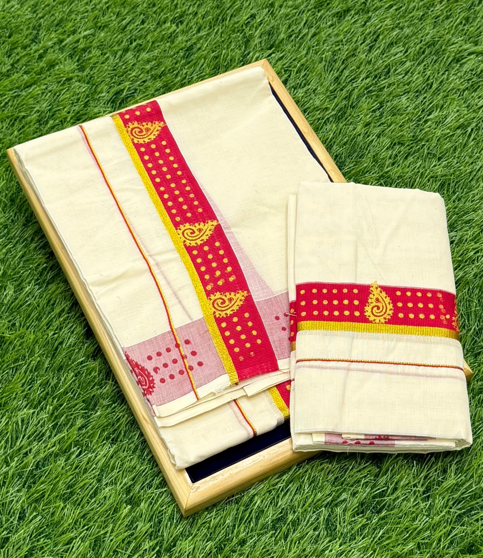 KASAVU COTTON FANCY SINGLE SET MUNDU (MUNDUM NERIYATHUM) - 2 X 2.80 MTRS - (OFF WHITE)
