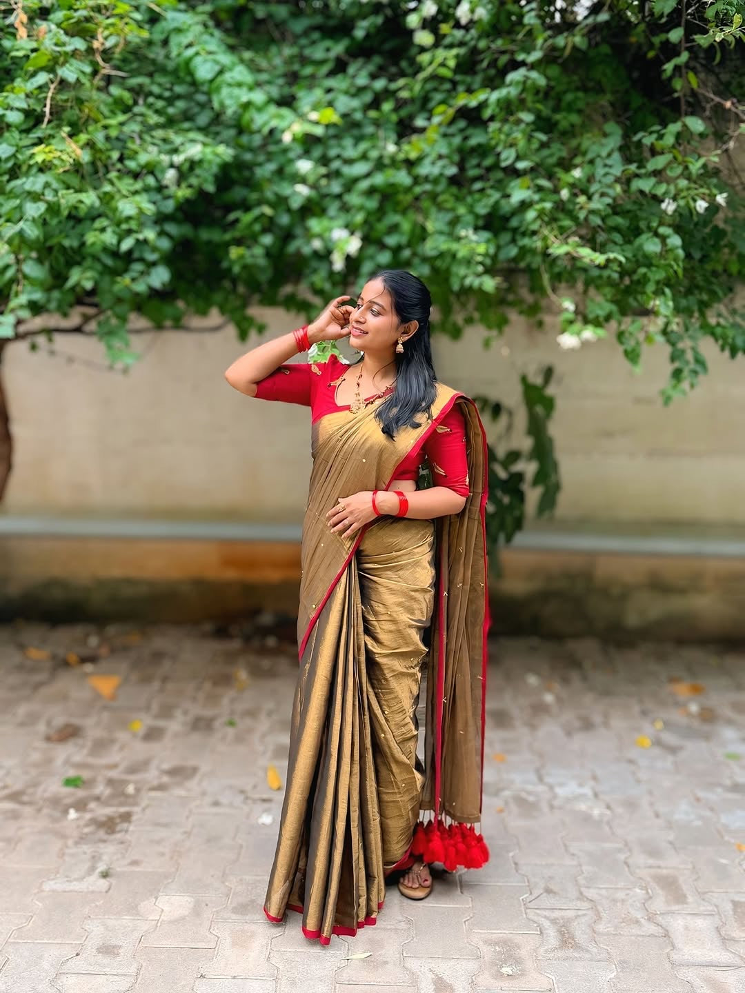 DUAL TONE TISSUE SILK SAREE WITH GINI WORK - GOLD