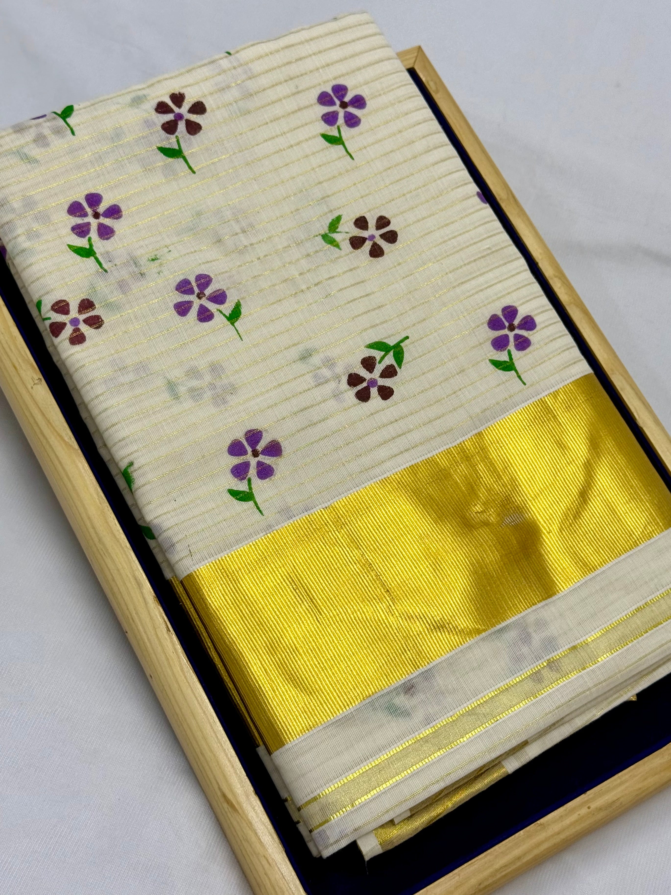 TRADITIONAL PRINTED KASAVU COTTON SAREE (OFF WHITE,GOLD)