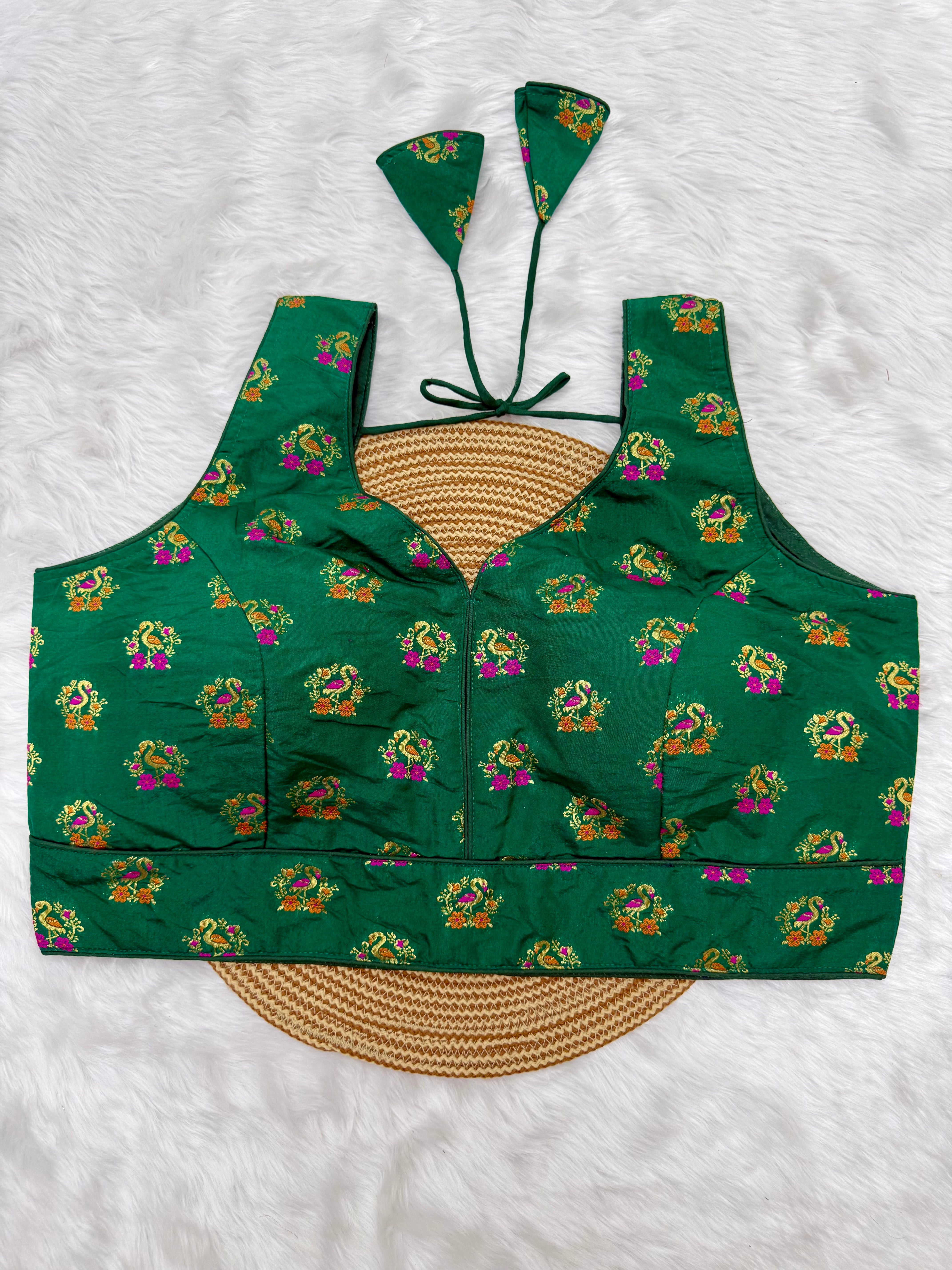SLEEVELESS PLUS SIZE FANCY BLOUSE - GREEN