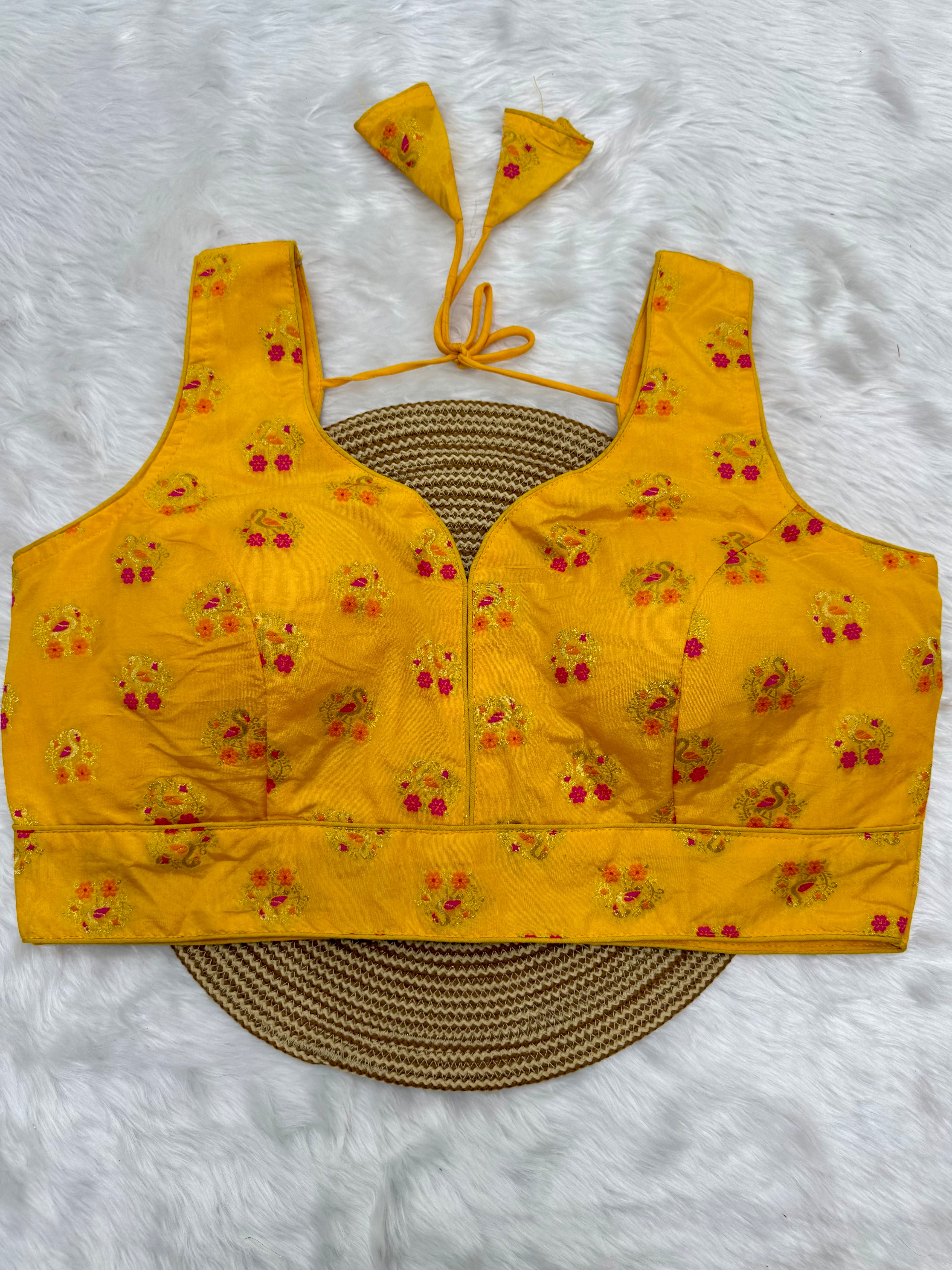 SLEEVELESS PLUS SIZE FANCY BLOUSE - YELLOW