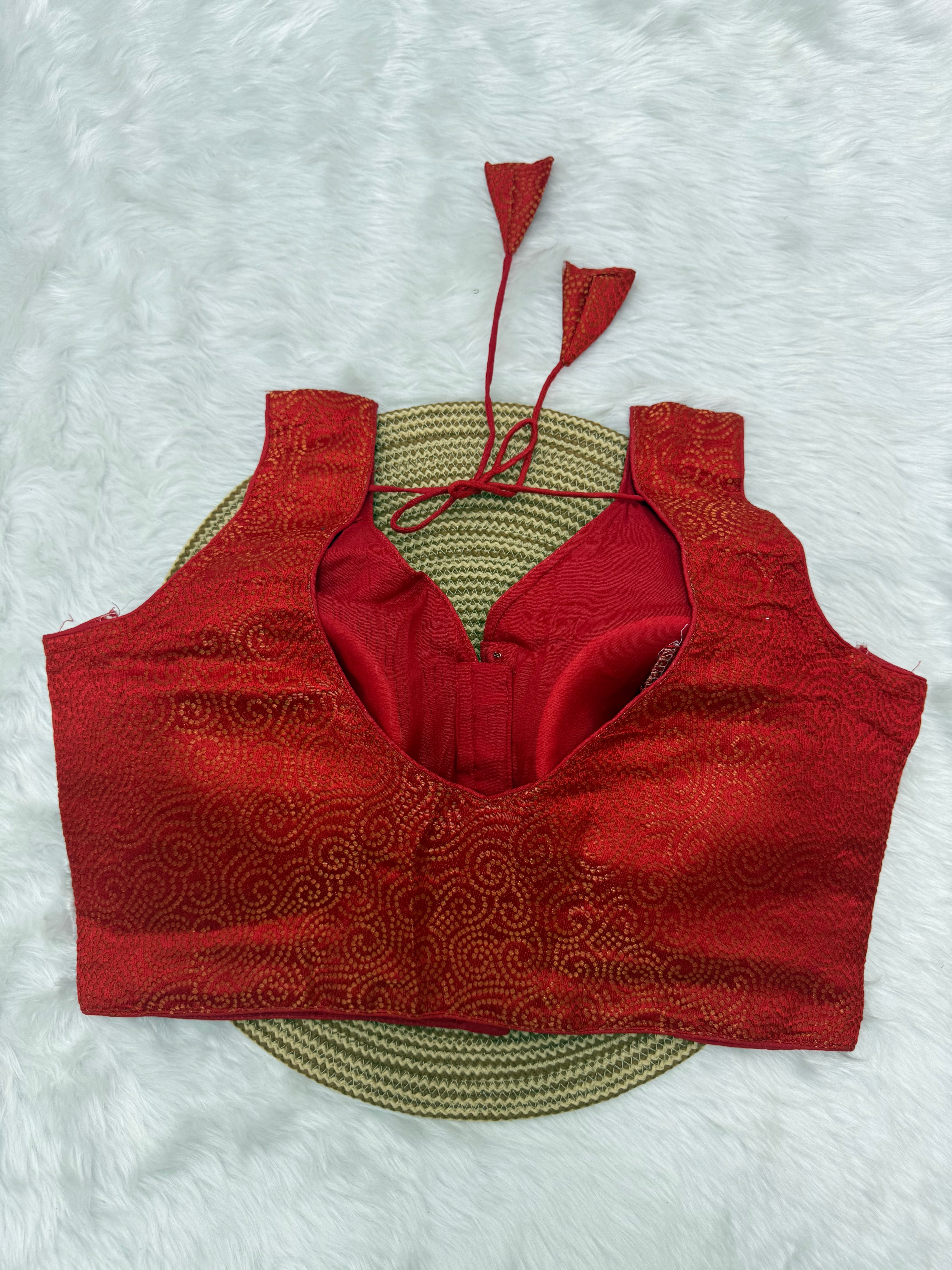 SLEEVELESS JACQUARD READYMADE SAREE BLOUSE -RED