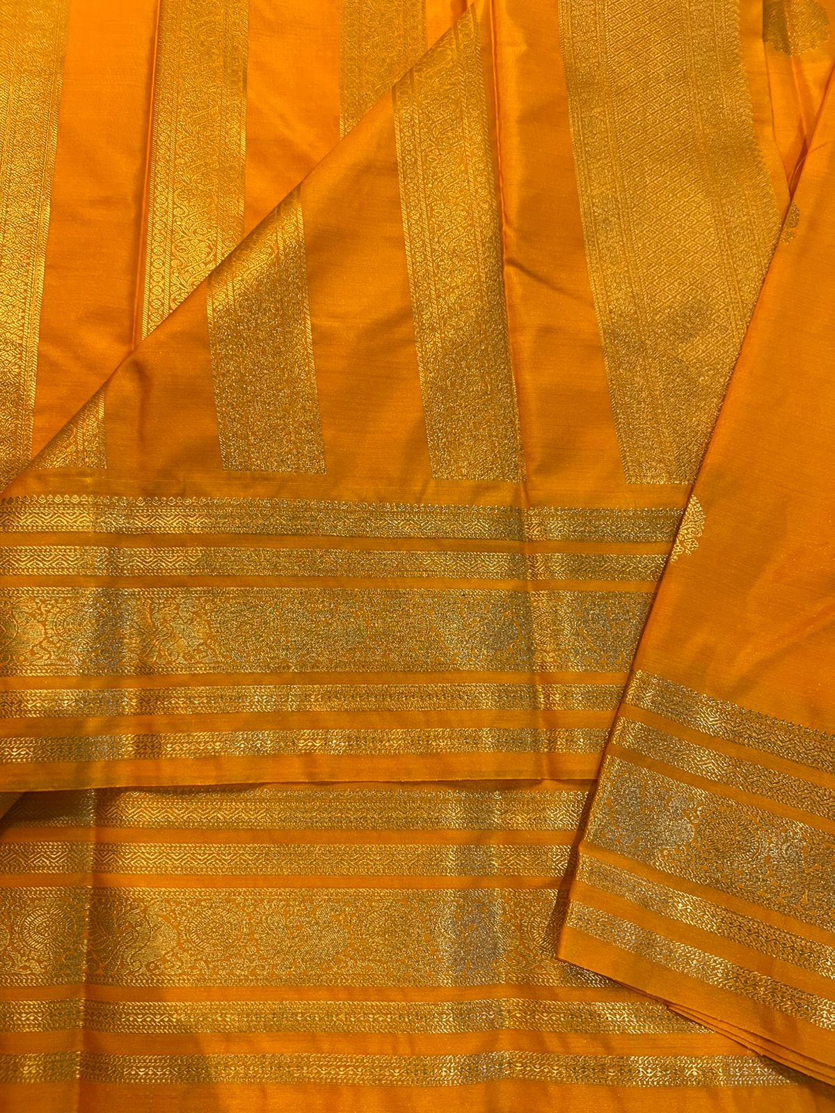 PREMIUM SEMI KANCHI SILK SAREE - BUMBLEBEE
