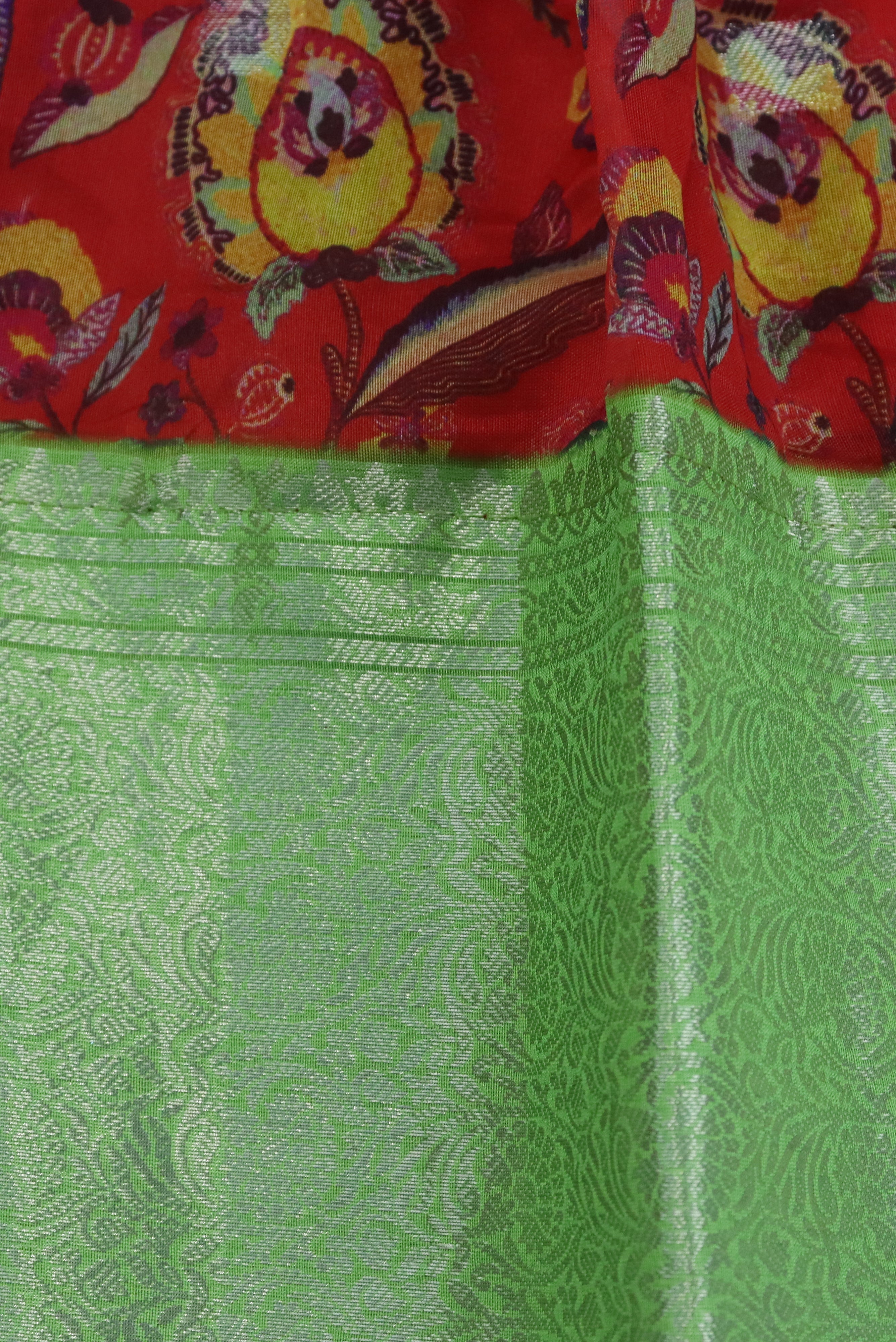 WOMEN'S RED & MINT GREEN SEMI STITCHED LEHENGA CHOLI WITH DUPATTA GRABO365