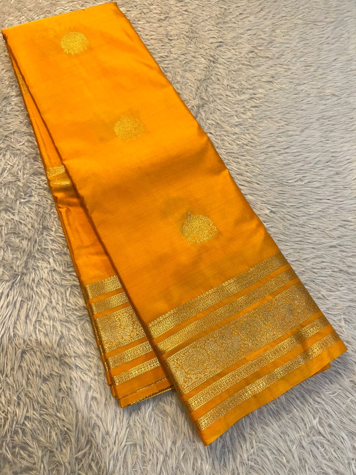 PREMIUM SEMI KANCHI SILK SAREE - BUMBLEBEE