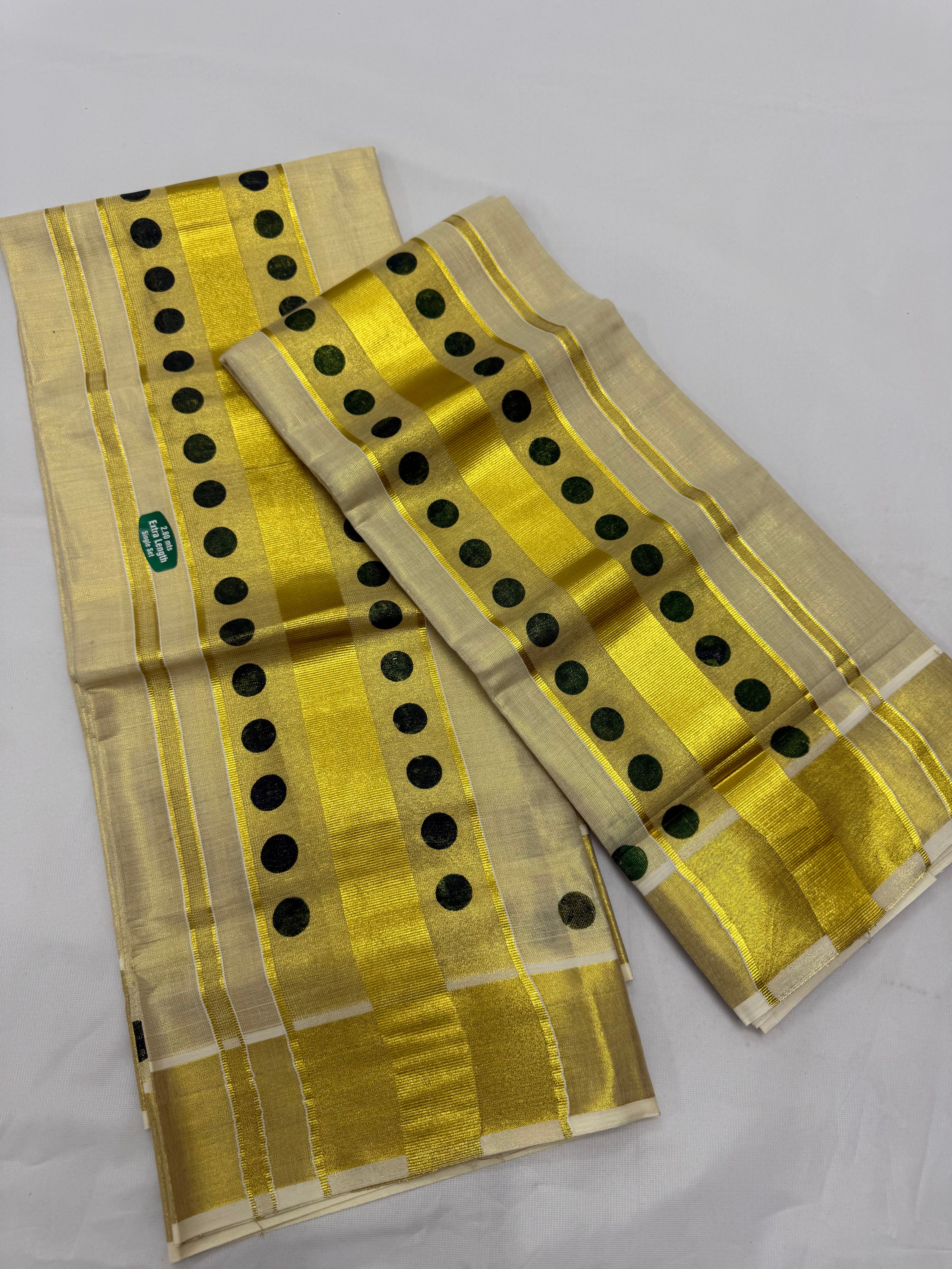 POLKA DOTS TISSUE SINGLE SET MUNDU (MUNDUM NERIYATHUM) - 2 X 2.80 MTRS - (CREAM,GOLD,GREEN)