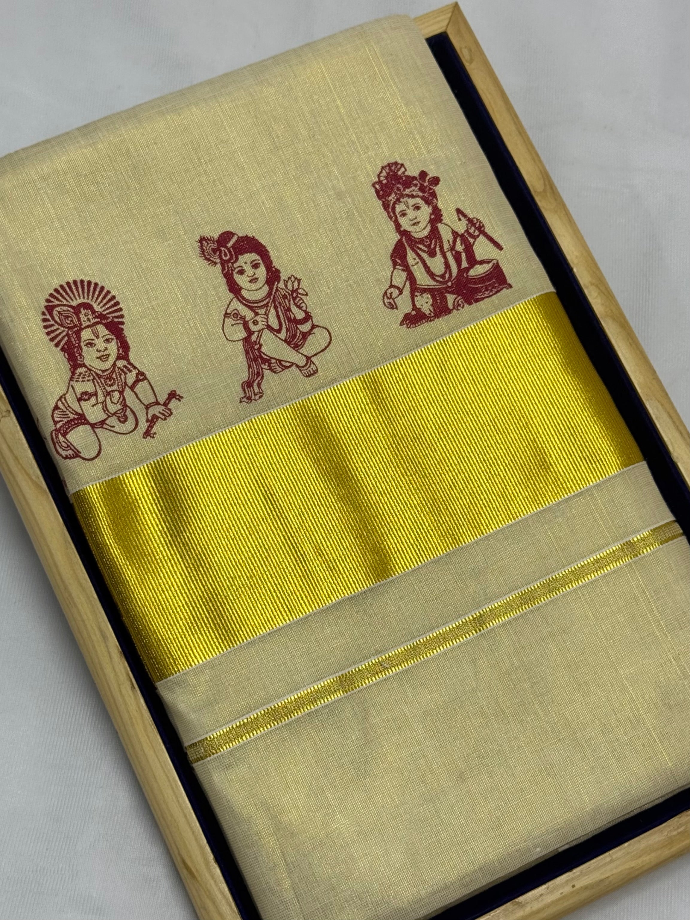 MURAL ART KASAVU TISSUE KERALA SAREE (GOLD,CREAM)