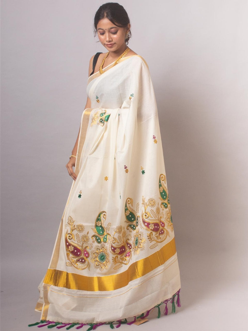 KERALA KASAVU EMBROIDERED COTTON SAREE (GOLD)