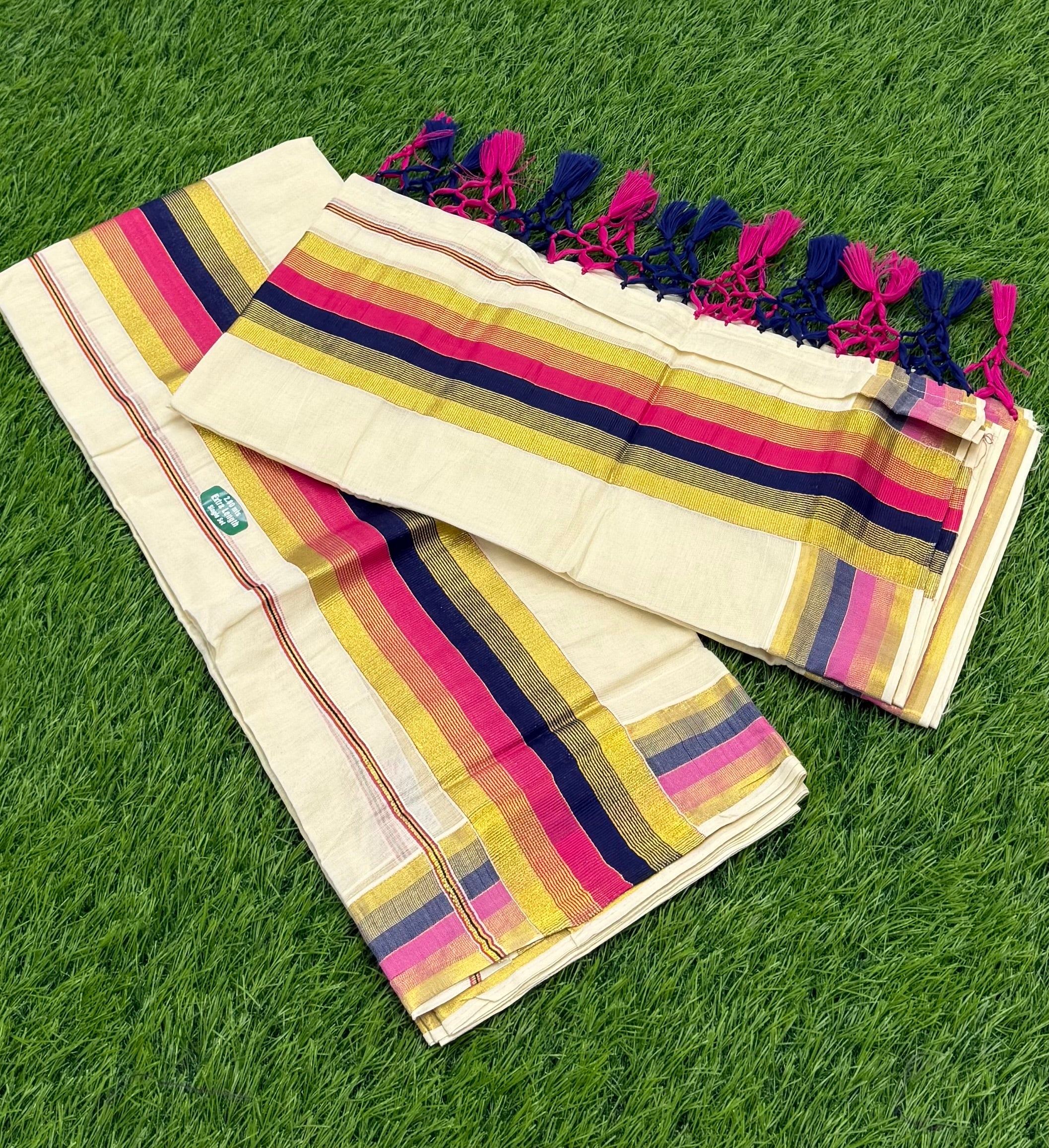 KASAVU COTTON STRIPE PATTERN SINGLE SET MUNDU (MUNDUM NERIYATHUM) - 2 X 2.80 MTRS - (OFF WHITE)
