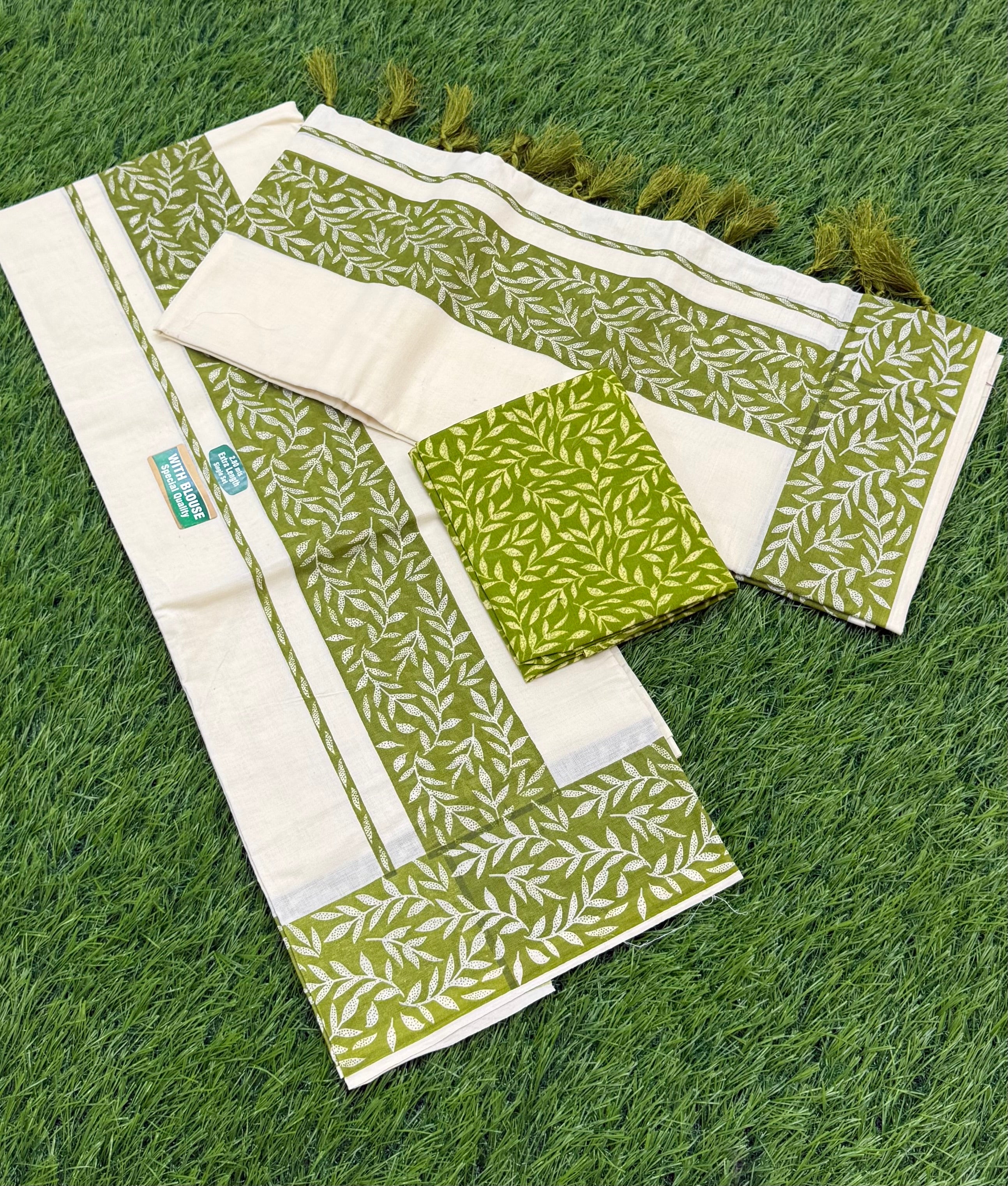FANCY PRINTED SINGLE SET MUNDU (MUNDUM NERIYATHUM) WITH BLOUSE PIECE - 2 X 2.80 MTRS