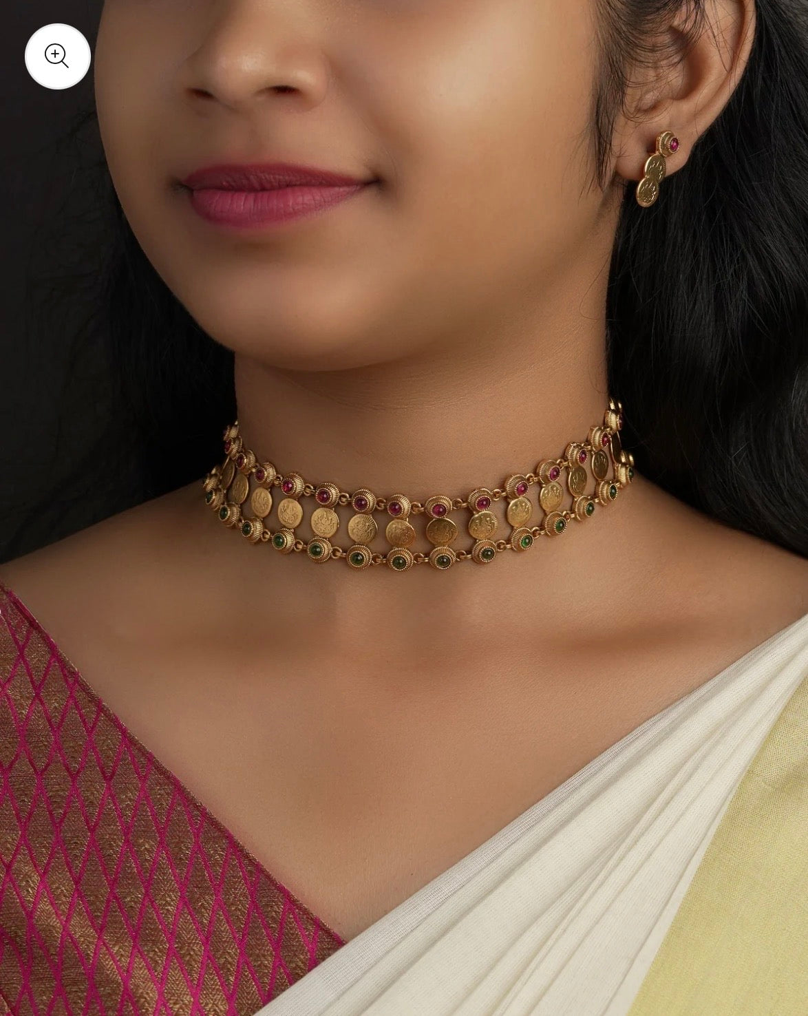 GOLD TONNED COIN DESIGNED CHOKER NECKLACE - RUBY+GREEN