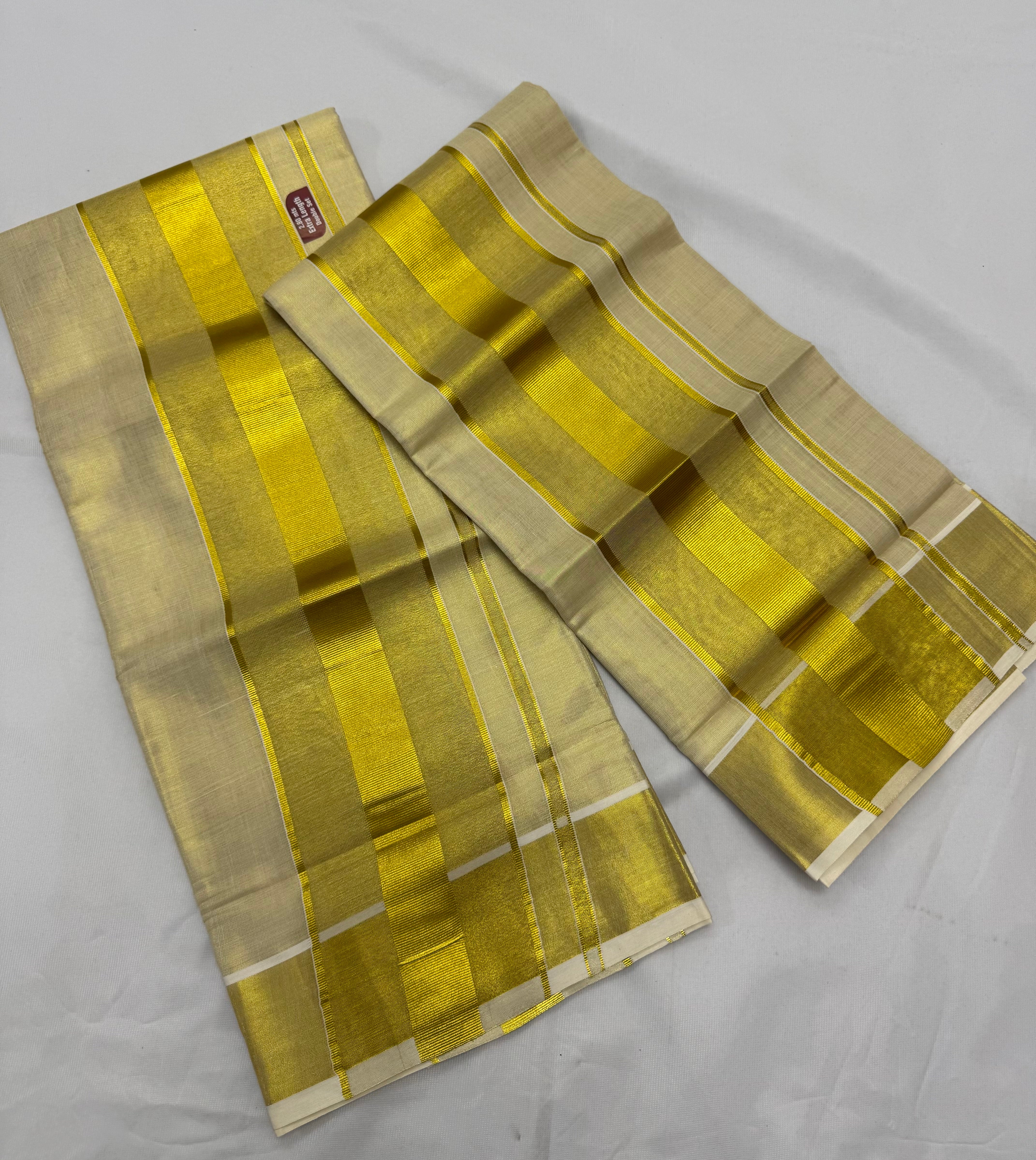 PREMIUM TISSUE DOUBLE SET MUNDU (MUNDUM NERIYATHUM) - 4 X 2.80 MTRS - (CREAM,GOLD)