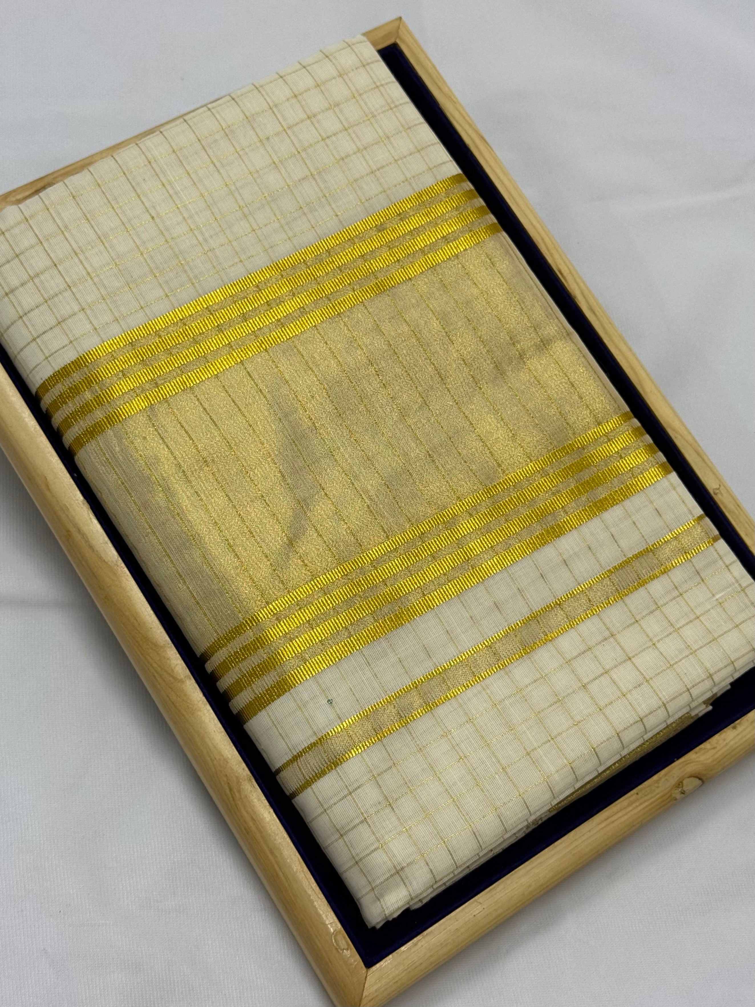 CHECKED KERALA KASAVU TISSUE SAREE - (GOLD,OFF WHITE)