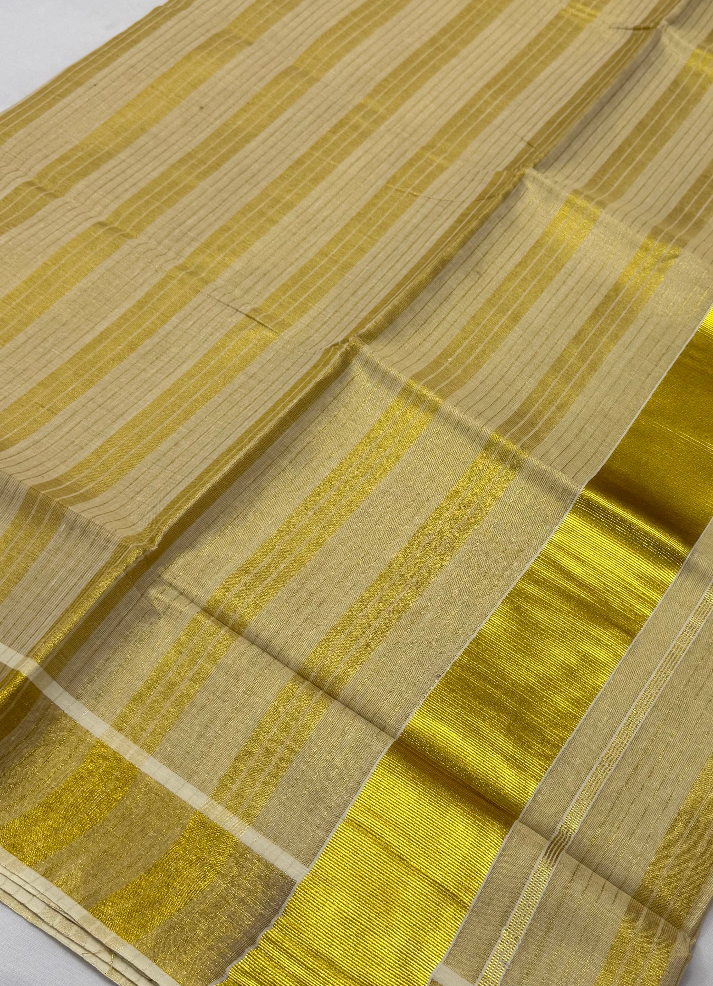 KERALA STRIPES KASAVU TISSUE SAREE - (GOLD,CREAM)