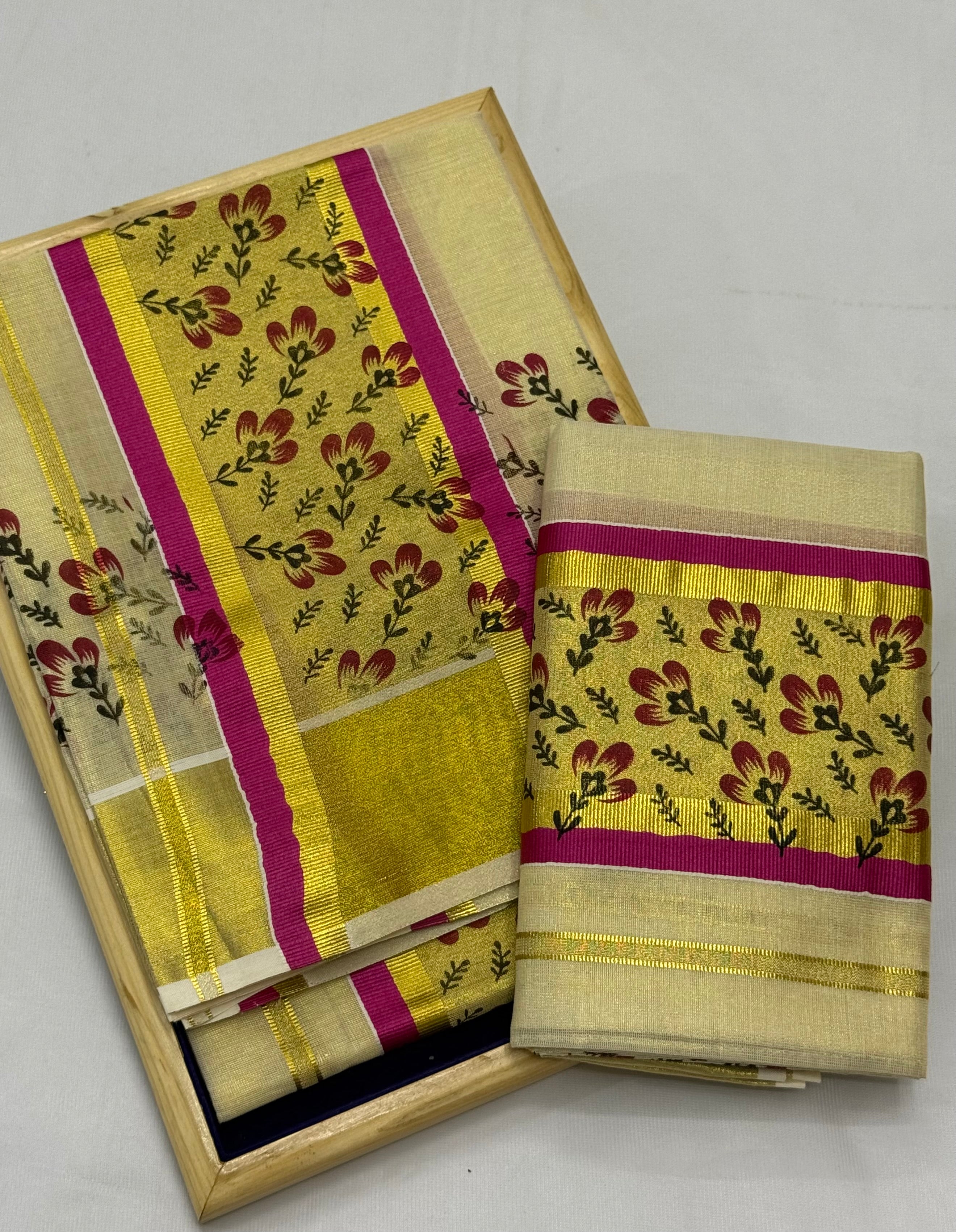 FLORAL TISSUE SINGLE SET MUNDU (MUNDUM NERIYATHUM) - 2 X 2.80 MTRS - (CREAM,GOLD,PINK)