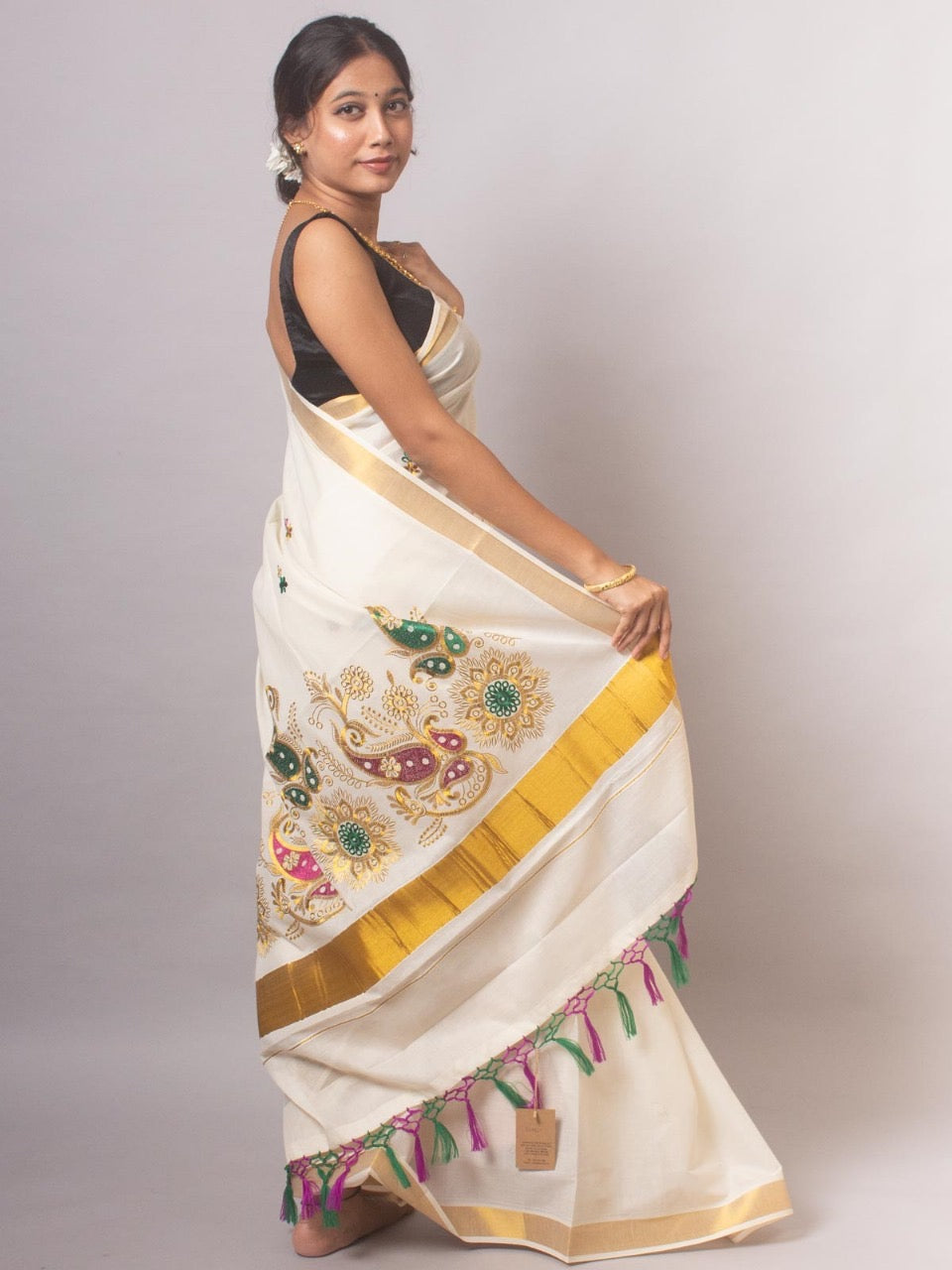 KERALA KASAVU EMBROIDERED COTTON SAREE (GOLD)