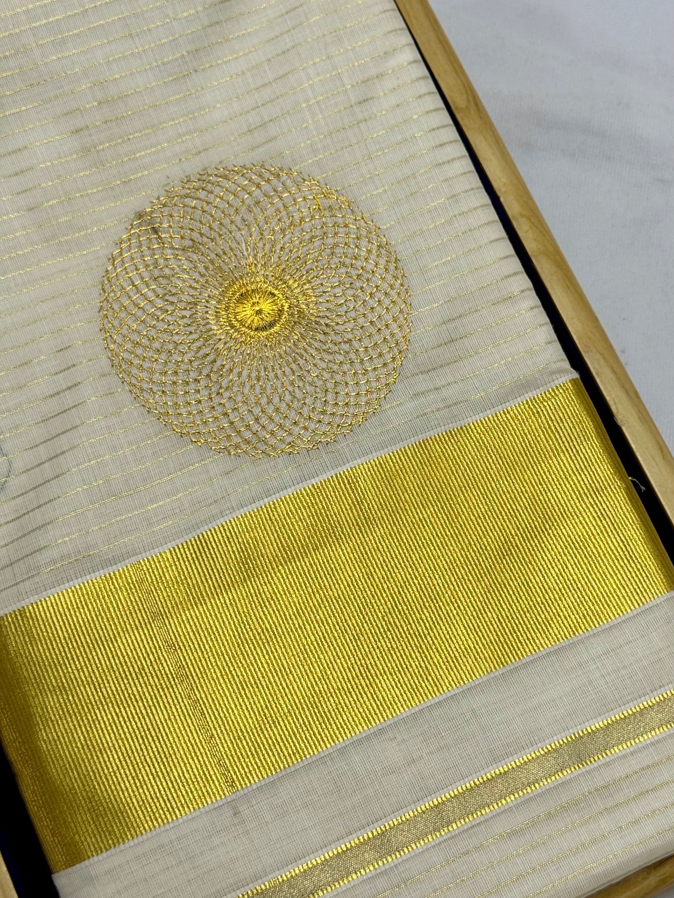 KERALA KASAVU COTTON GOLDEN STRIPES SAREE - (OFF WHITE,GOLD)