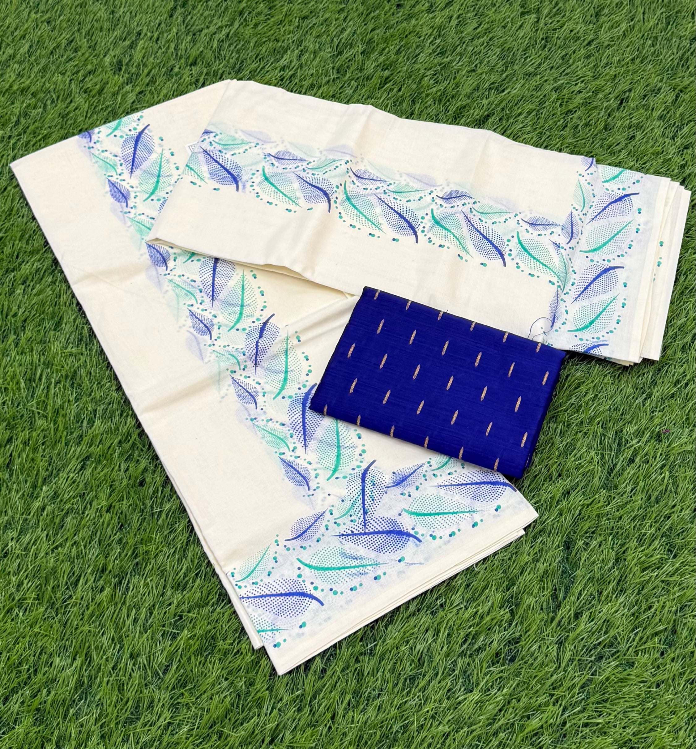 FANCY PRINTED SINGLE SET MUNDU (MUNDUM NERIYATHUM) WITH BLOUSE PIECE - 2 X 2.80 MTRS