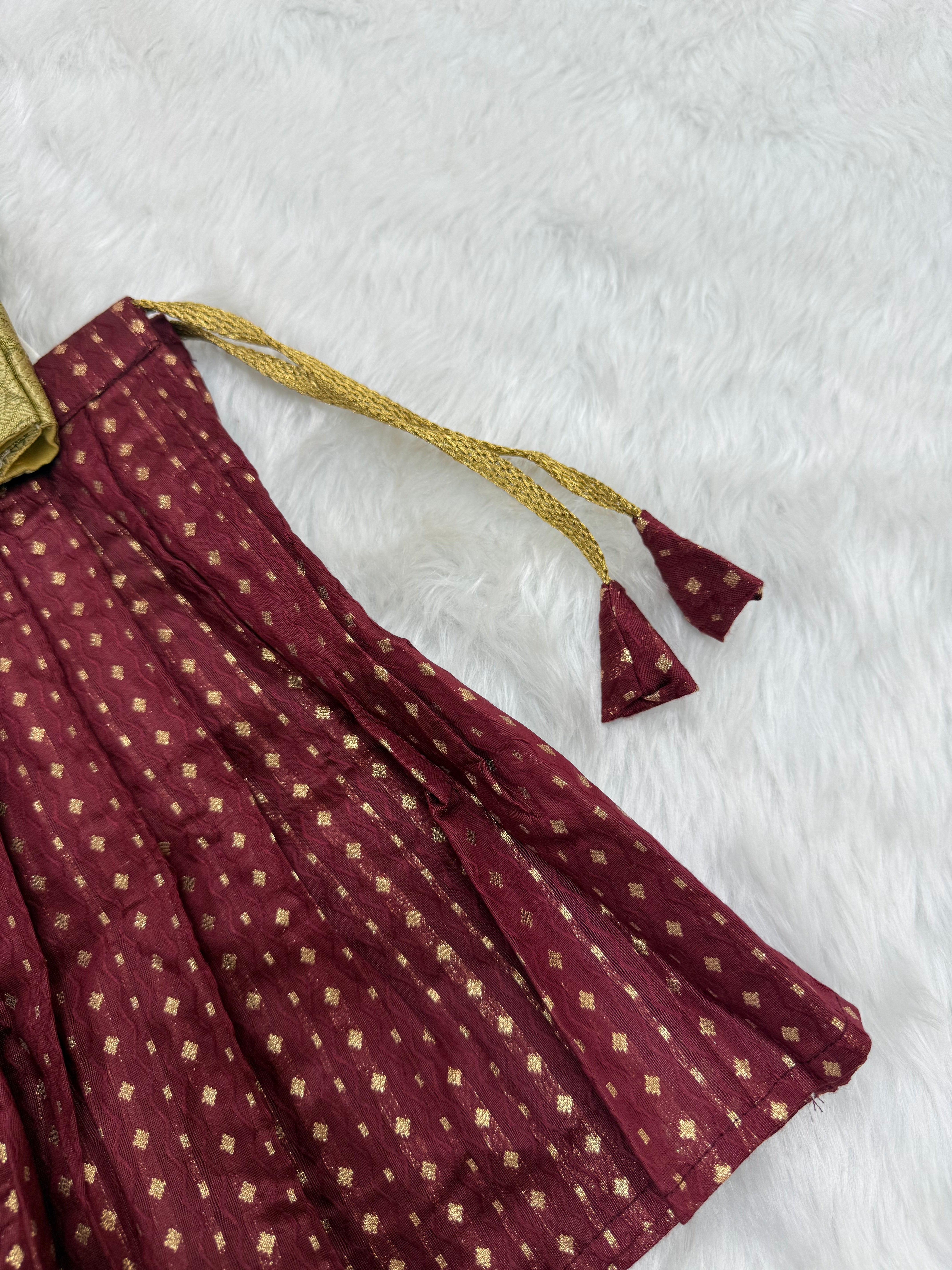 SANDAL MAROON NEW BORN TOP & SKIRT