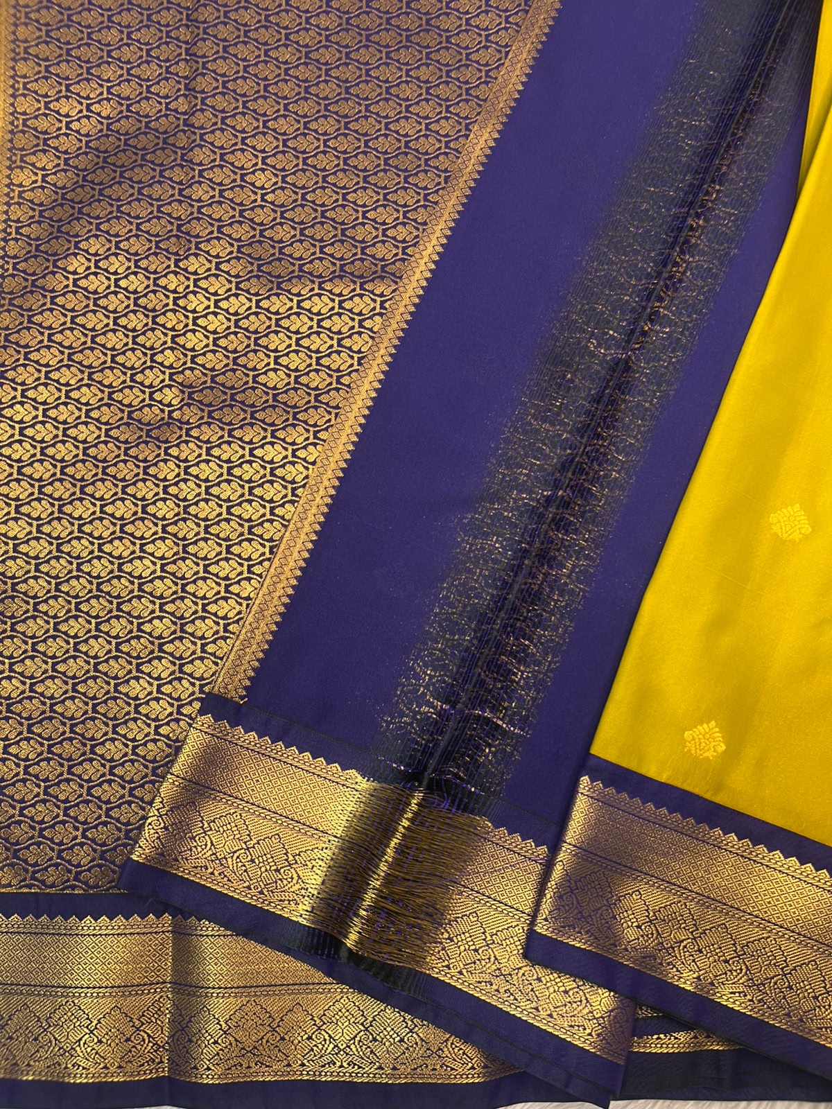 PREMIUM SEMI KANCHI SILK SAREE - YELLOW GREEN