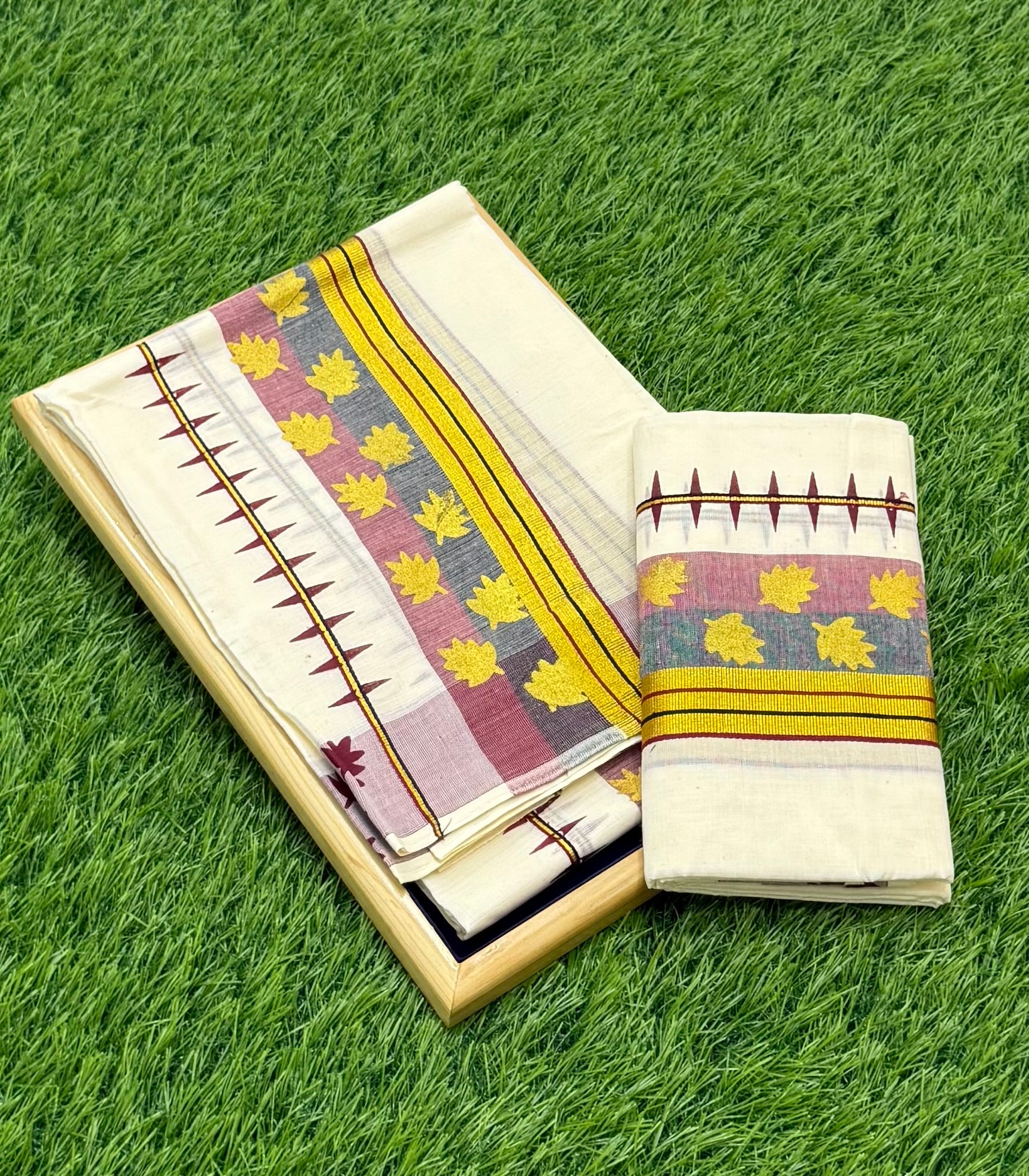 KASAVU COTTON FANCY SINGLE SET MUNDU (MUNDUM NERIYATHUM) - 2 X 2.80 MTRS - (OFF WHITE)