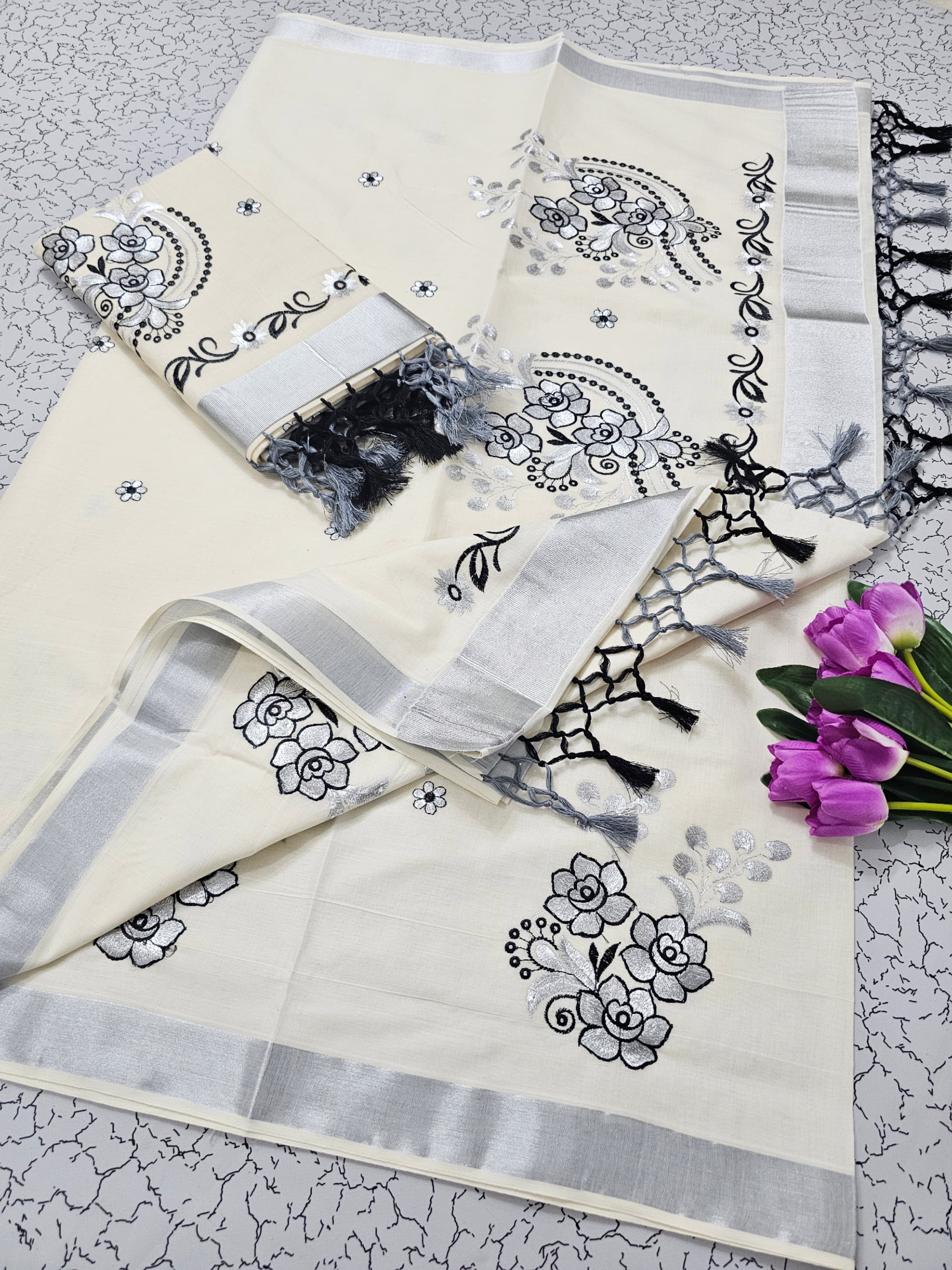 KERALA KASAVU EMBROIDERED COTTON SAREE (SILVER,BLACK)