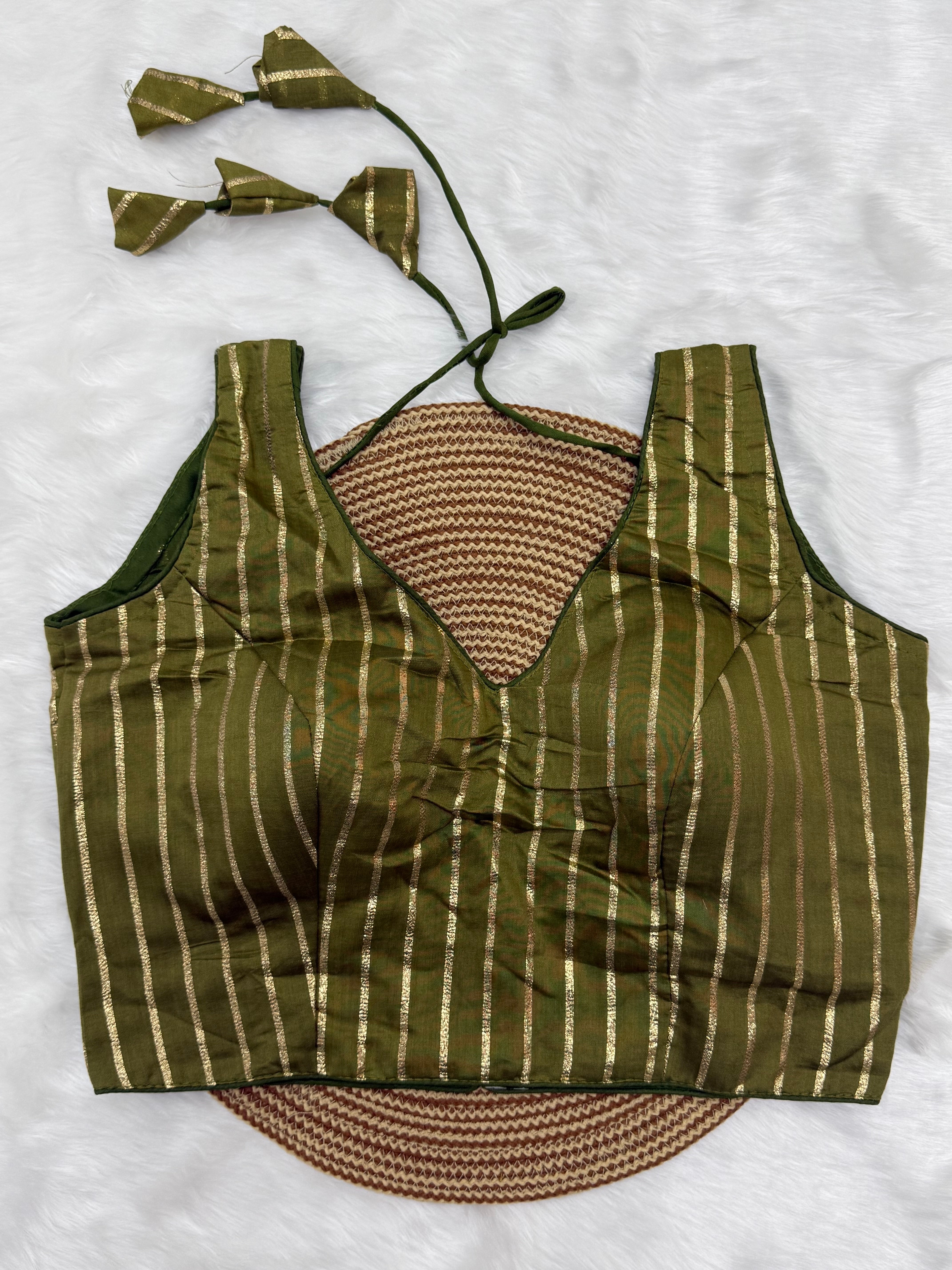 DESIGNER SLEEVELESS READYMADE BLOUSE
